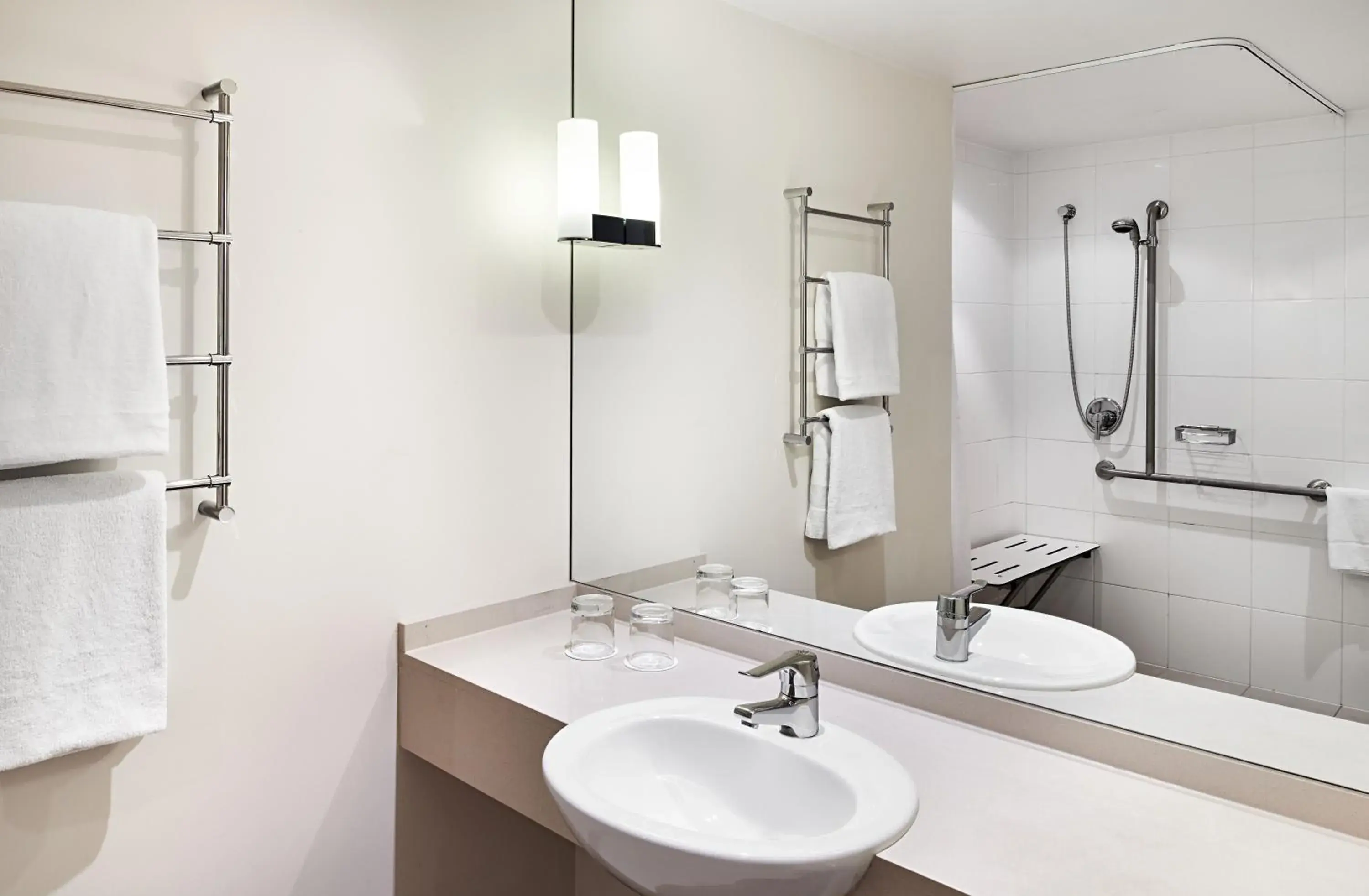 Bathroom in Crowne Plaza Sydney Macquarie Park by IHG Bathroom in Crowne Plaza Sydney Macquarie Park by IHG