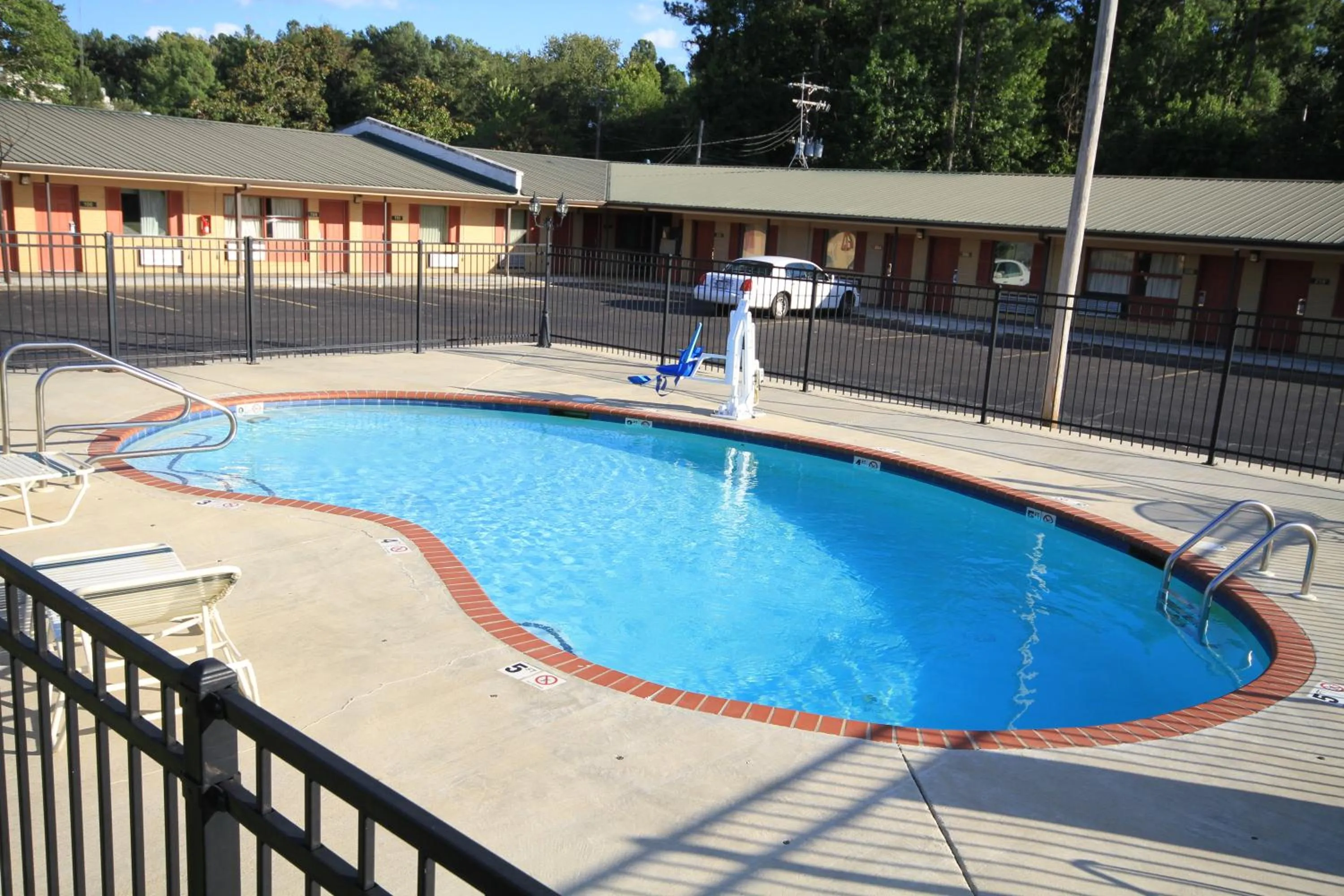Facade/entrance in Holiday Terrace Motel