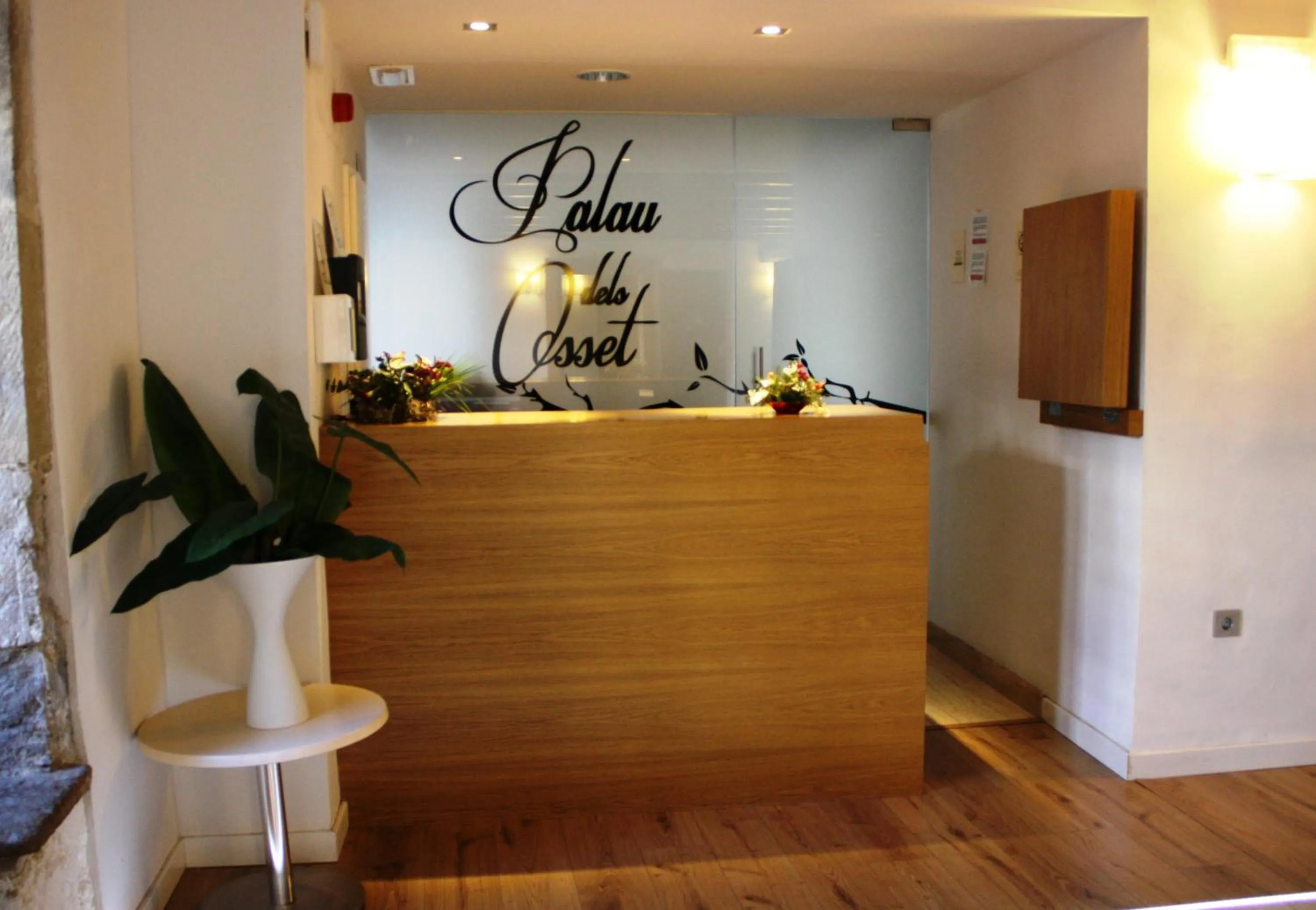 Lobby or reception in Hotel Palau dels Osset