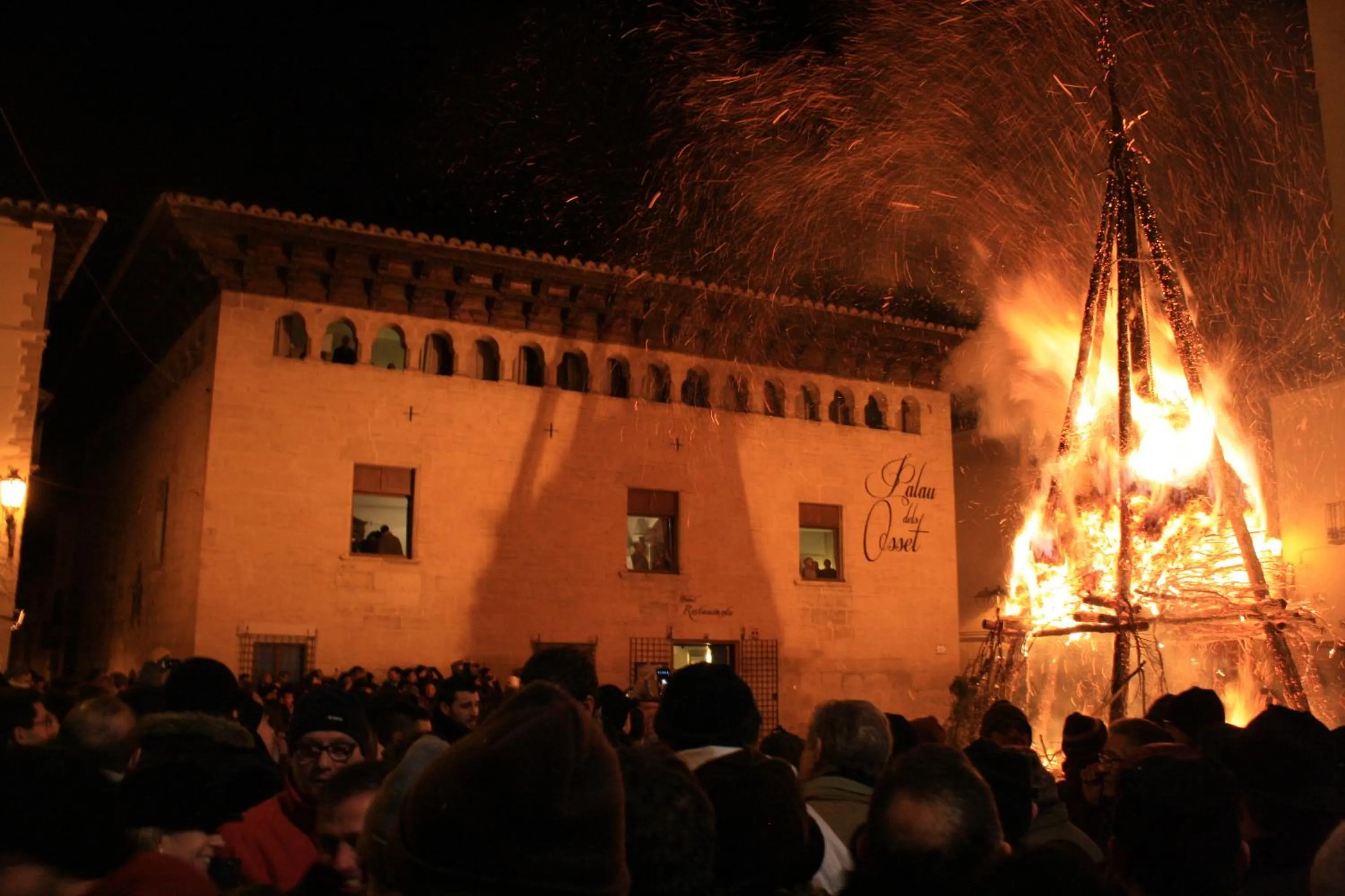 Facade/entrance in Hotel Palau dels Osset
