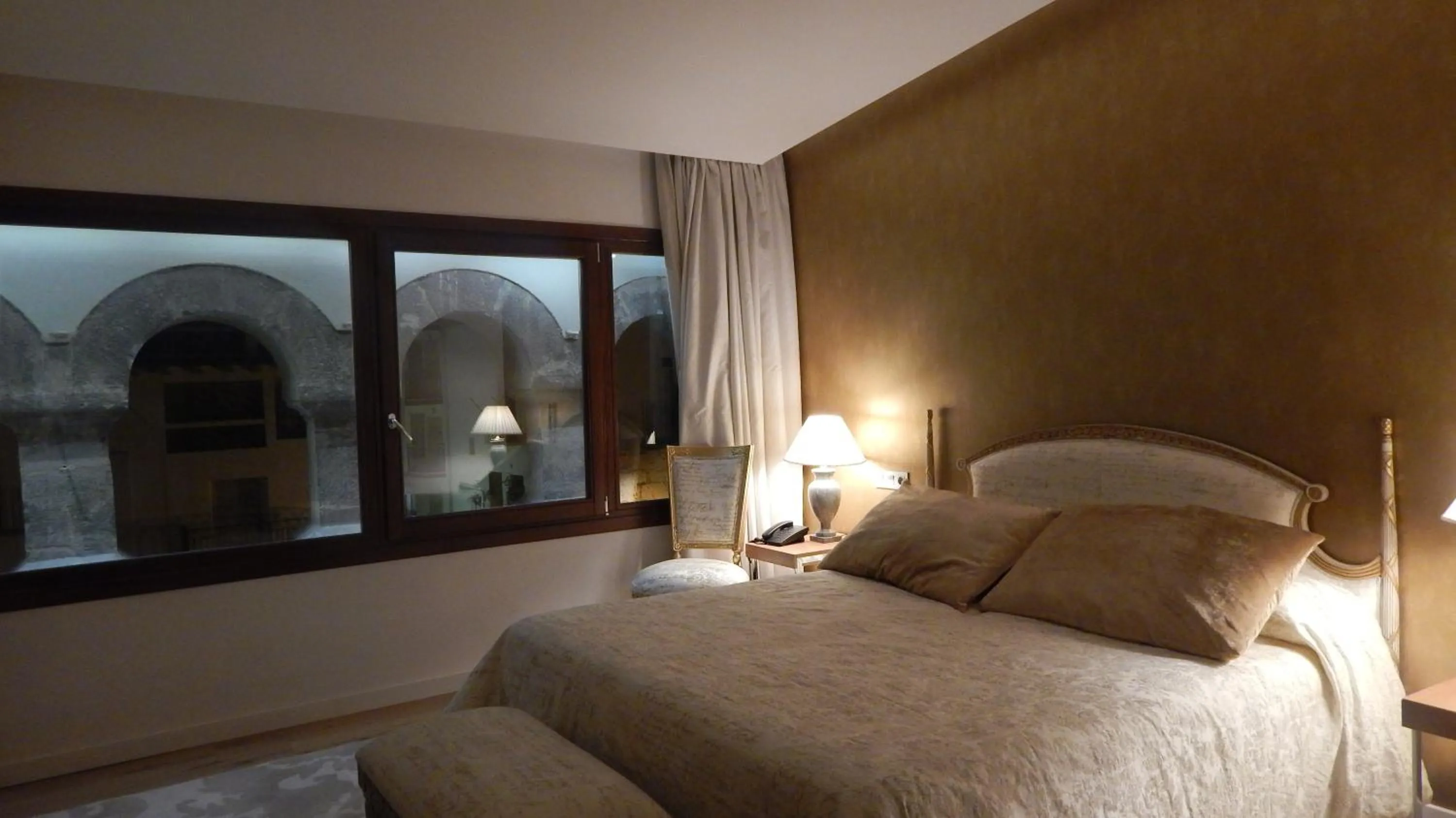 Hotel Palau dels Osset