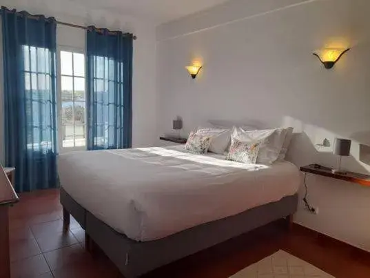 Double Room with Balcony in Terras de Monsaraz Double Room with Balcony in Terras de Monsaraz