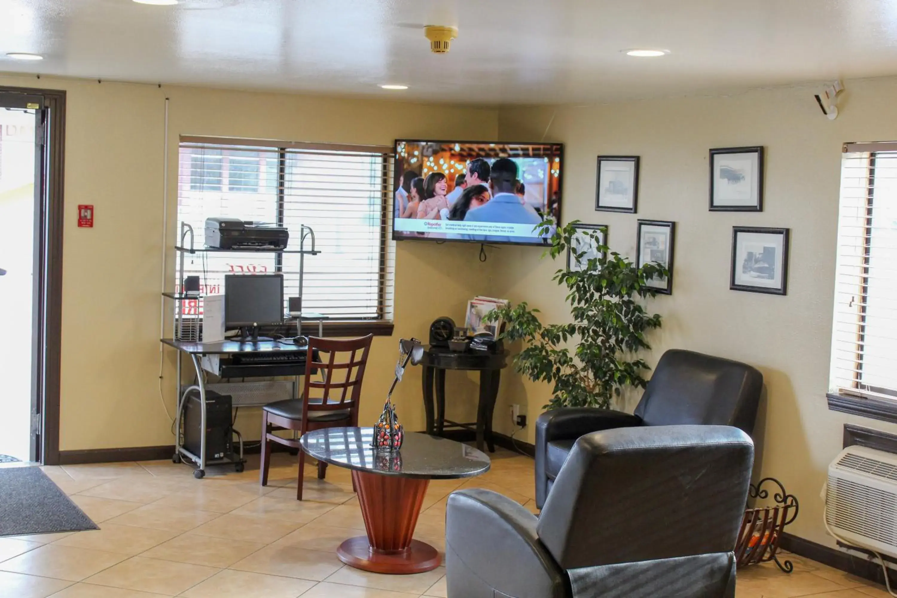 Lobby or reception in Super 8 by Wyndham Carson City Lake Tahoe Lobby or reception in Super 8 by Wyndham Carson City Lake Tahoe