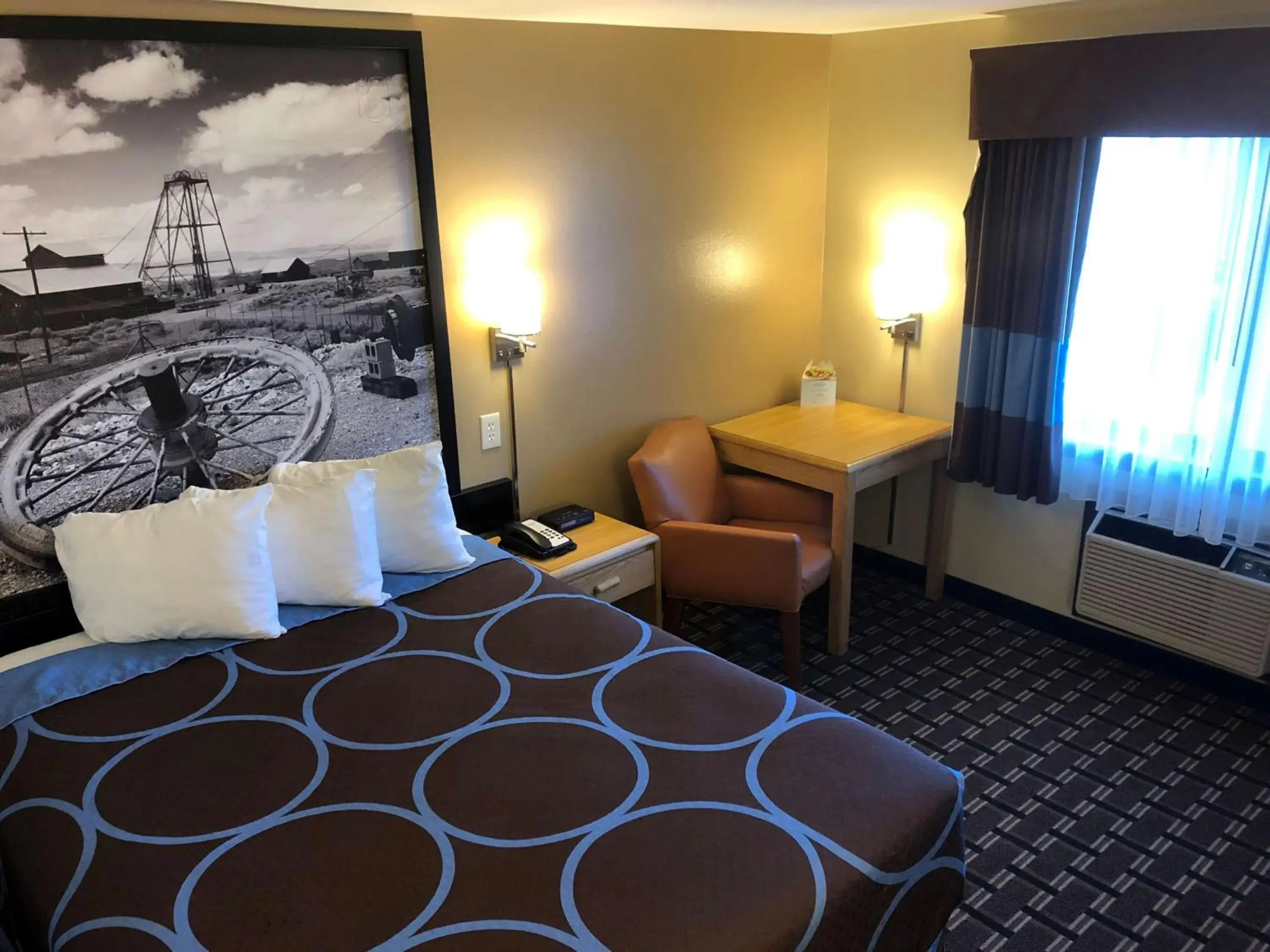 Photo of the whole room, Bed in Super 8 by Wyndham Carson City Lake Tahoe Photo of the whole room, Bed in Super 8 by Wyndham Carson City Lake Tahoe