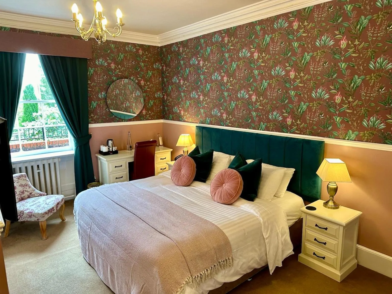 Bedroom, Bed in The Upper House