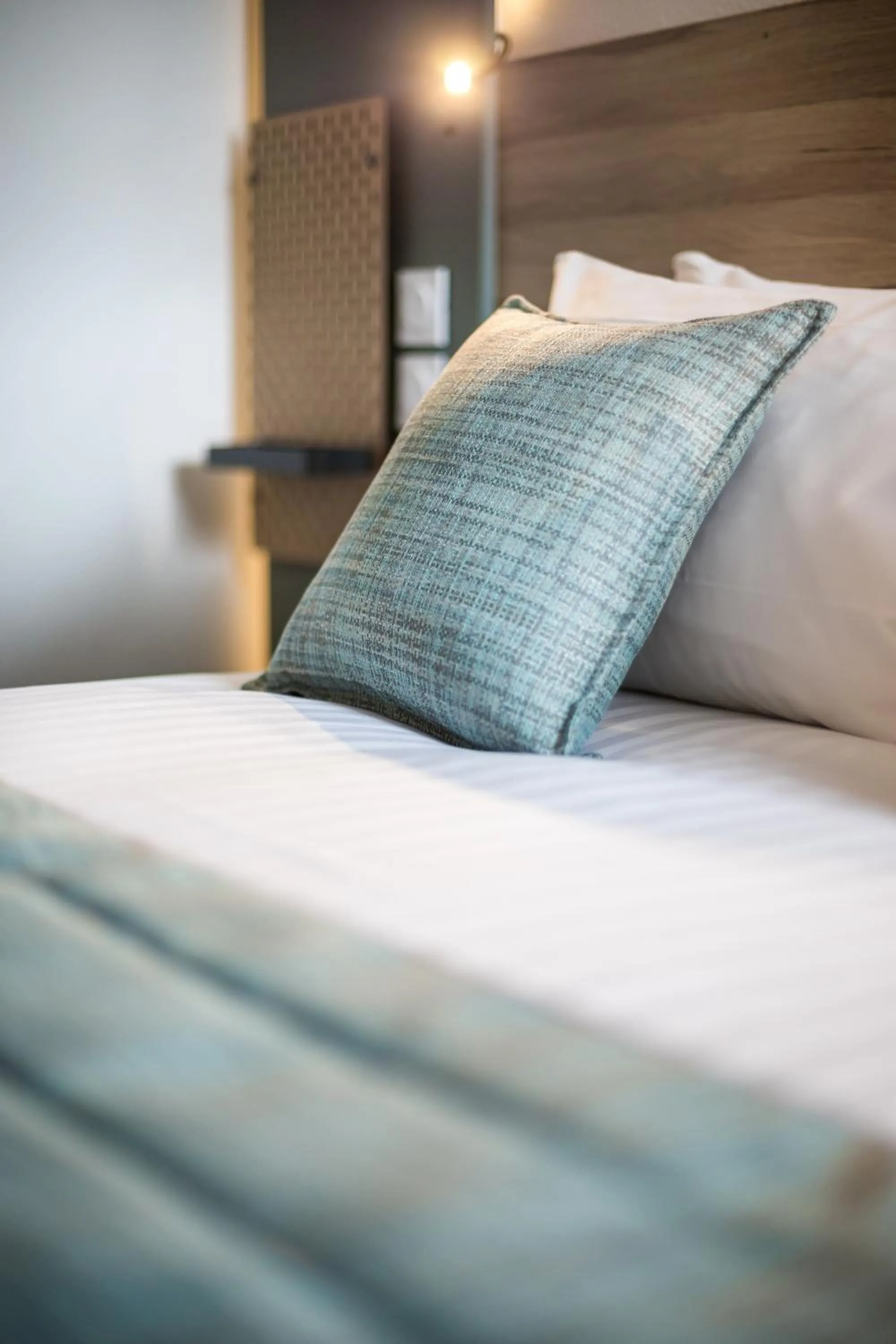 Bedroom, Bed in Carré Pau Airport Hôtel