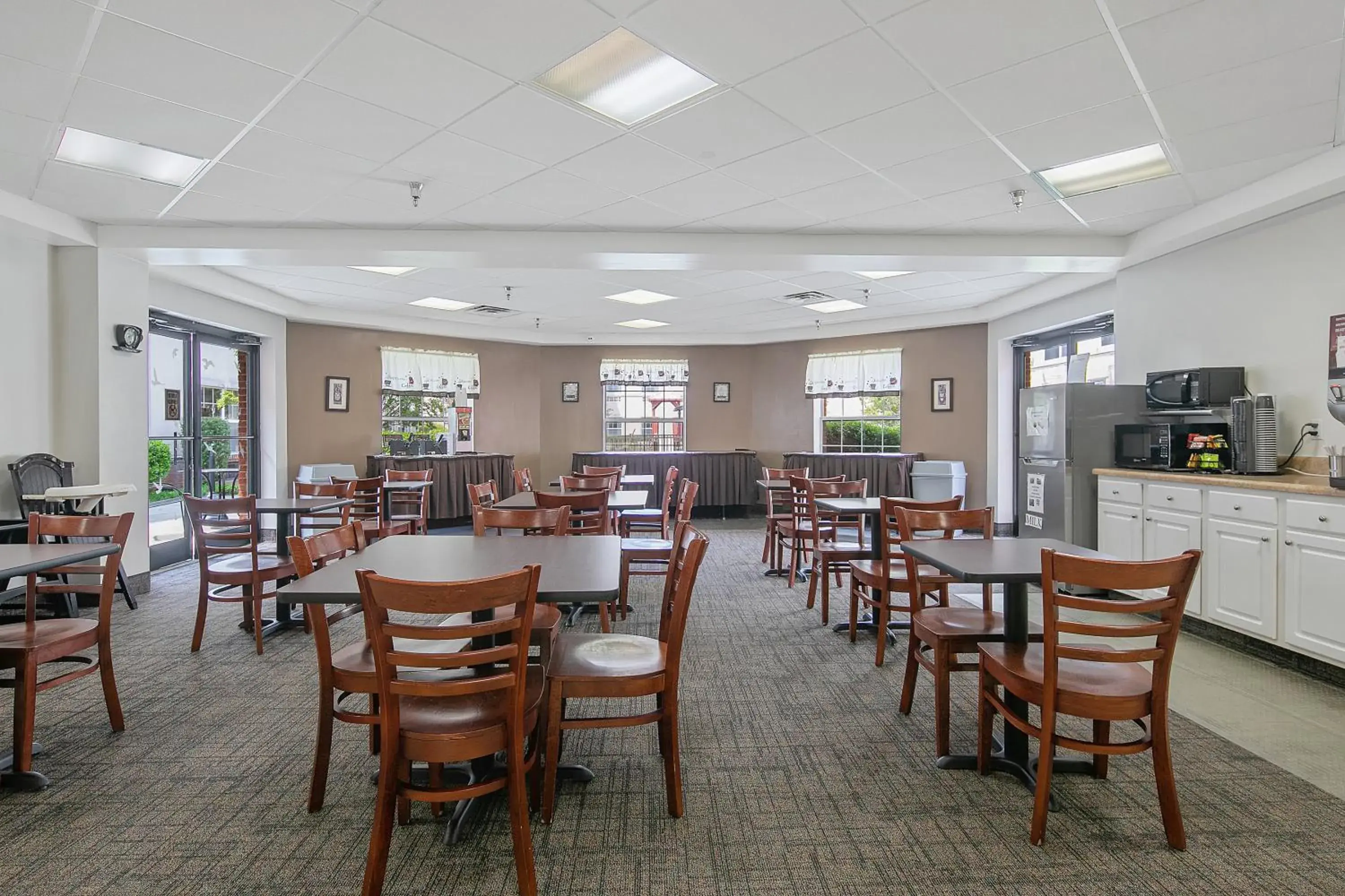 Breakfast in The Landmark Inn Breakfast in The Landmark Inn