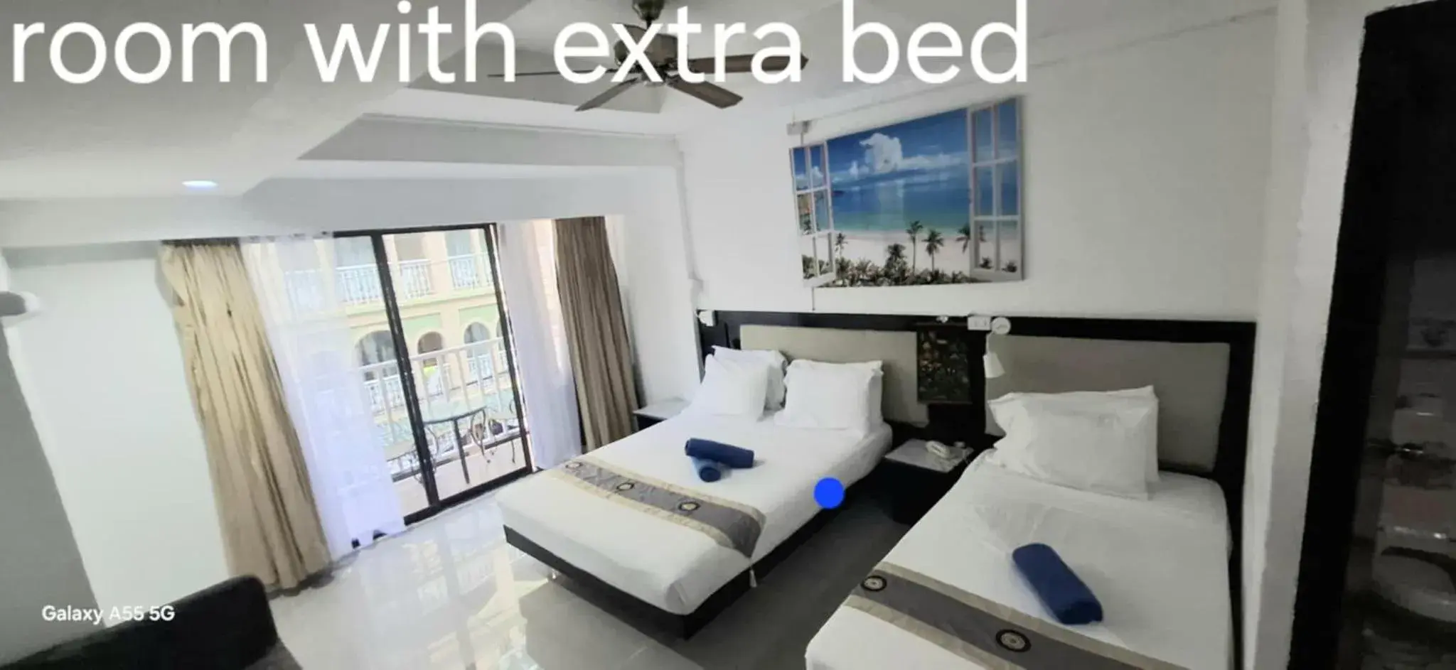 Photo of the whole room, Bed in Boomerang Inn Photo of the whole room, Bed in Boomerang Inn