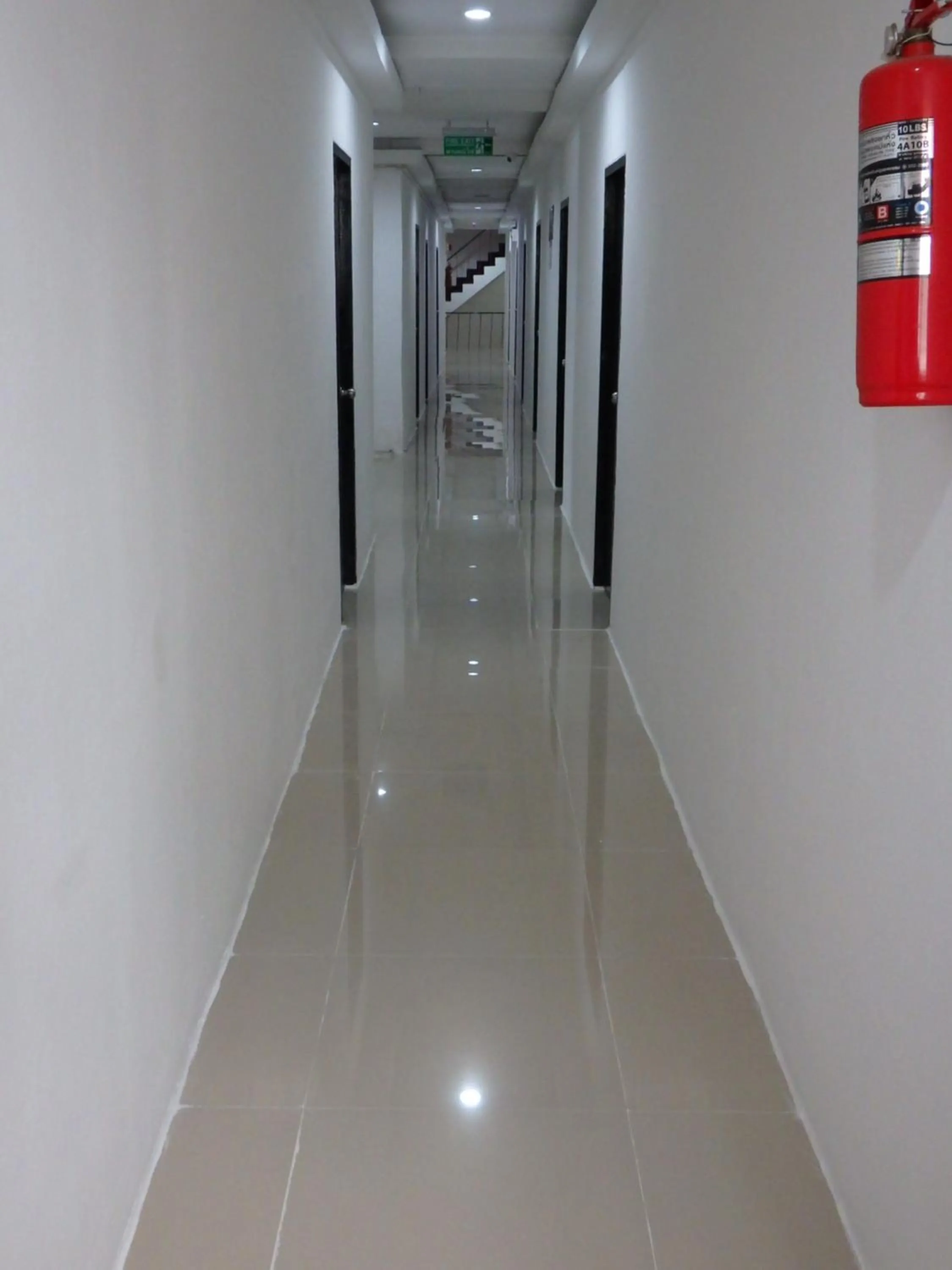 Property building in Boomerang Inn