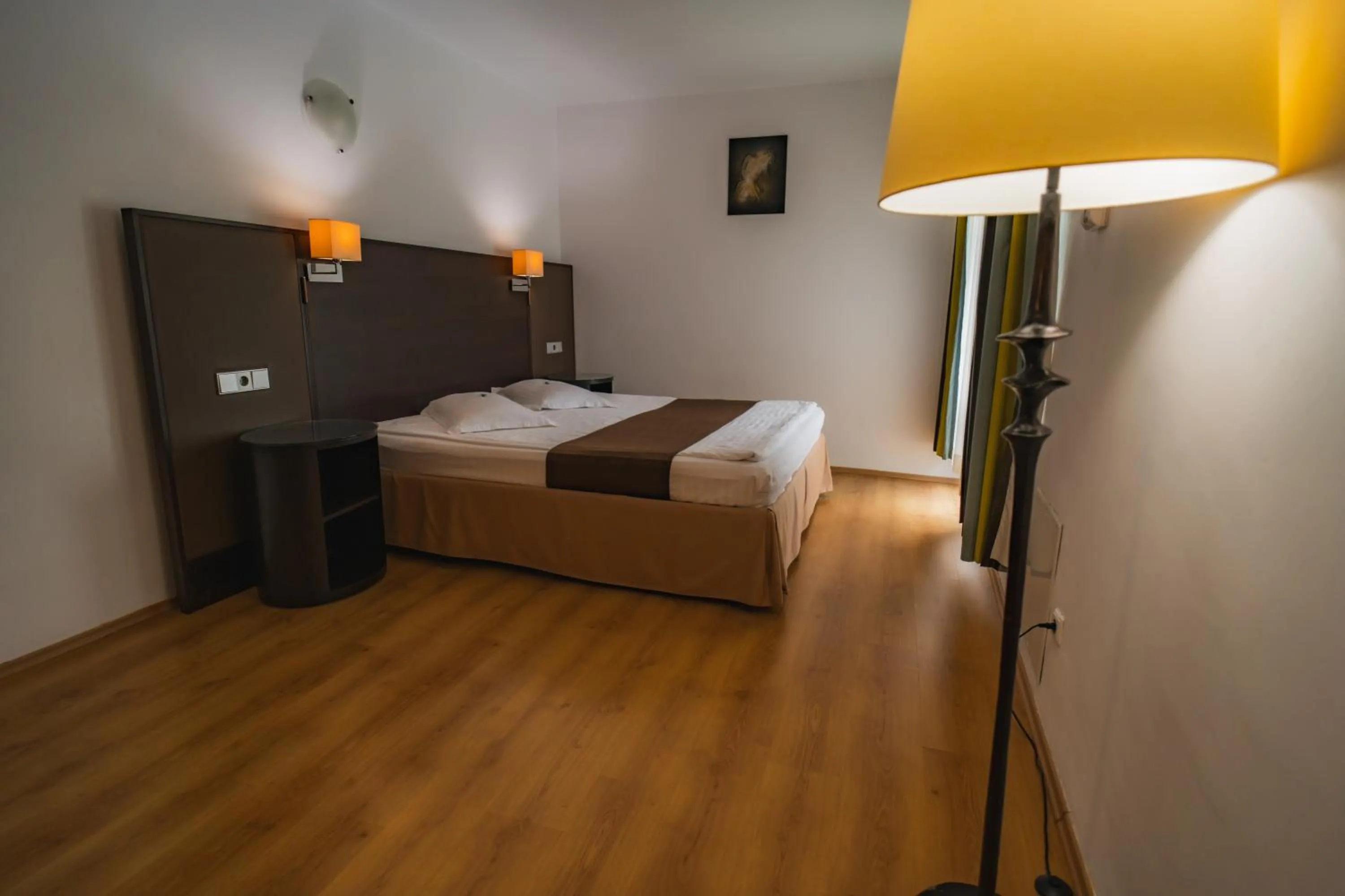 Bedroom, Bed in Hotel Dobsi