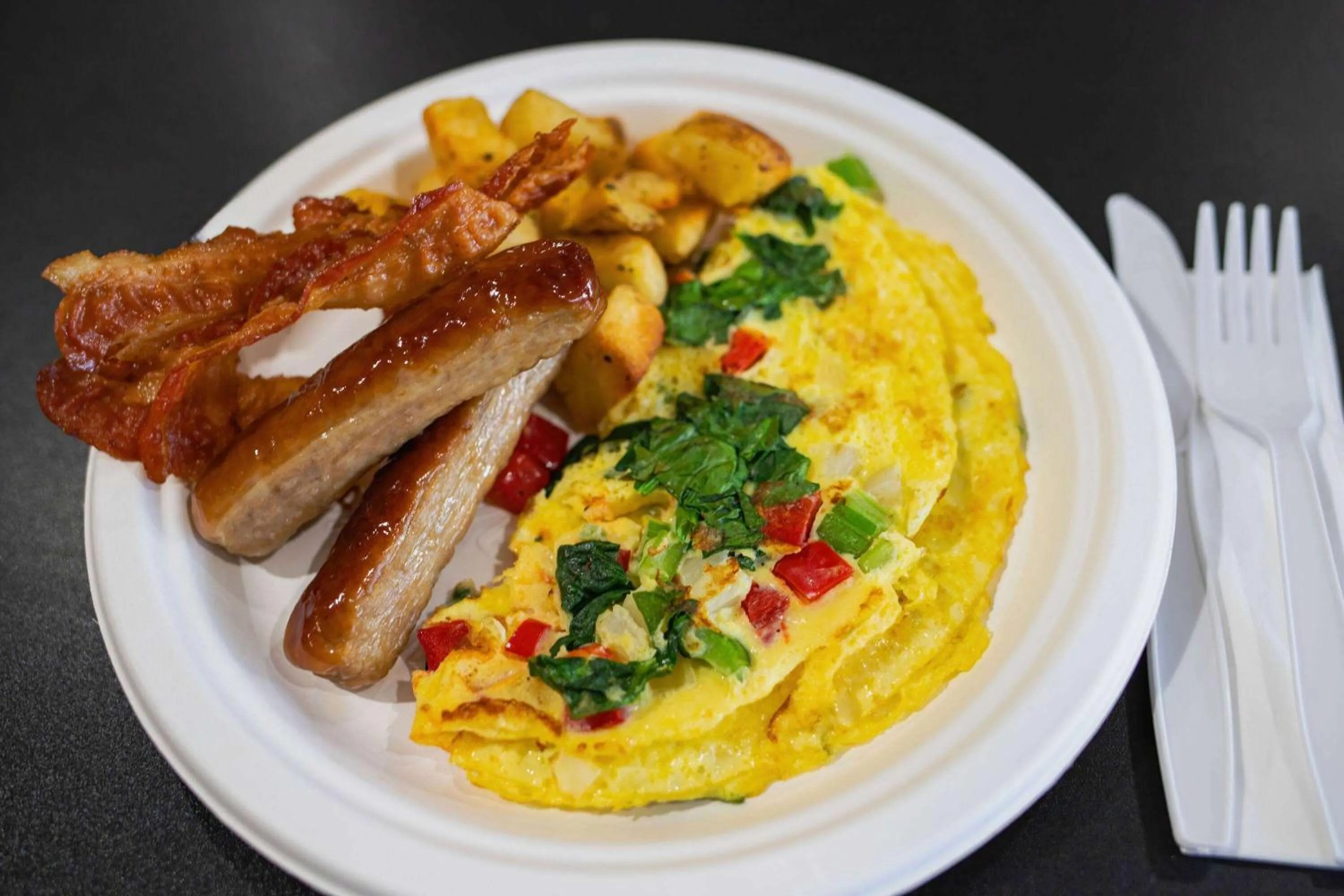 Restaurant/places to eat in Days Inn by Wyndham Cranbrook Conference Centre