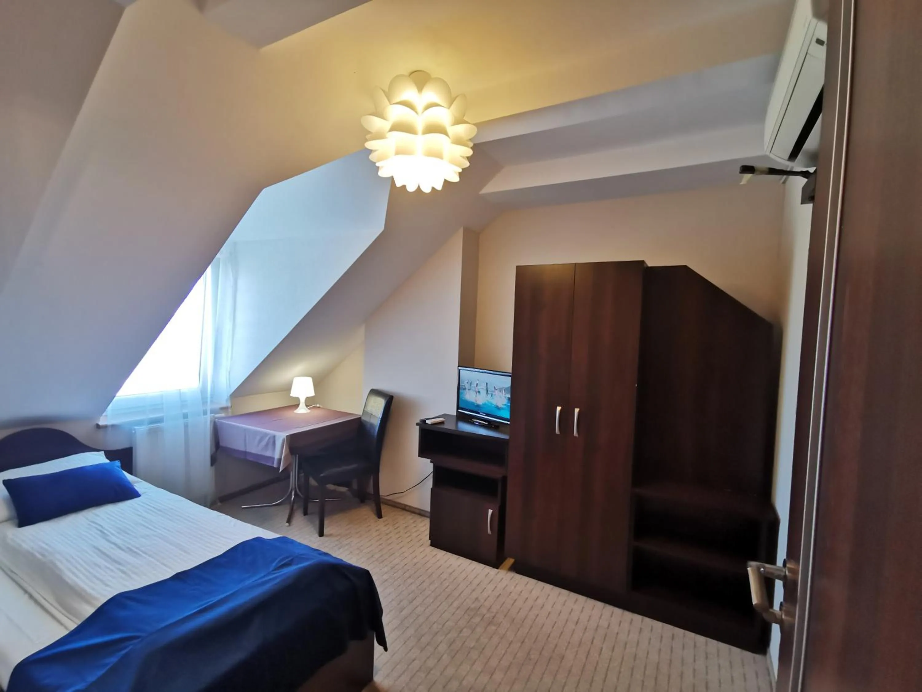 SAS rooms & restaurant