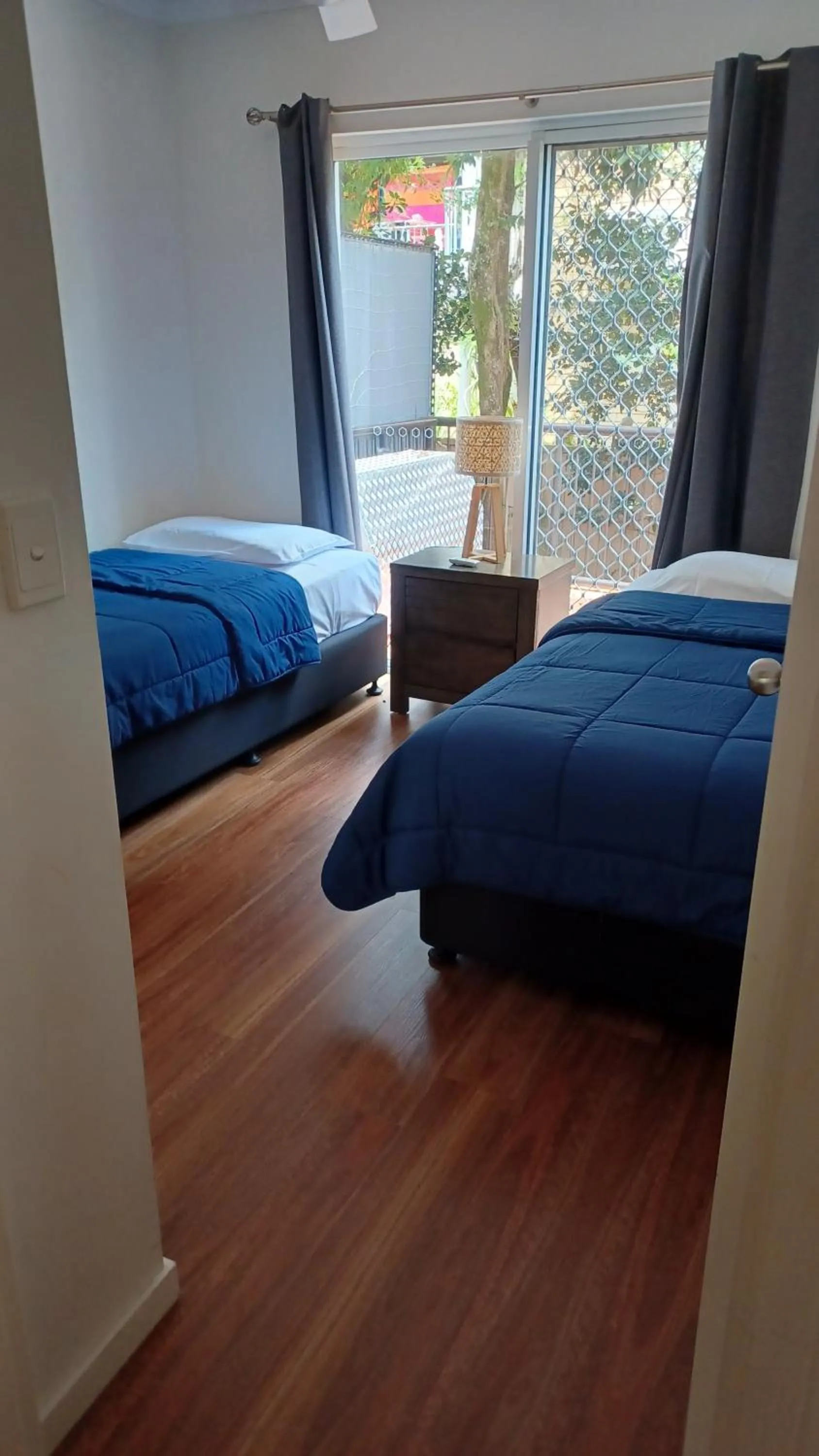 Bedroom, Bed in Blue Waters Apartments