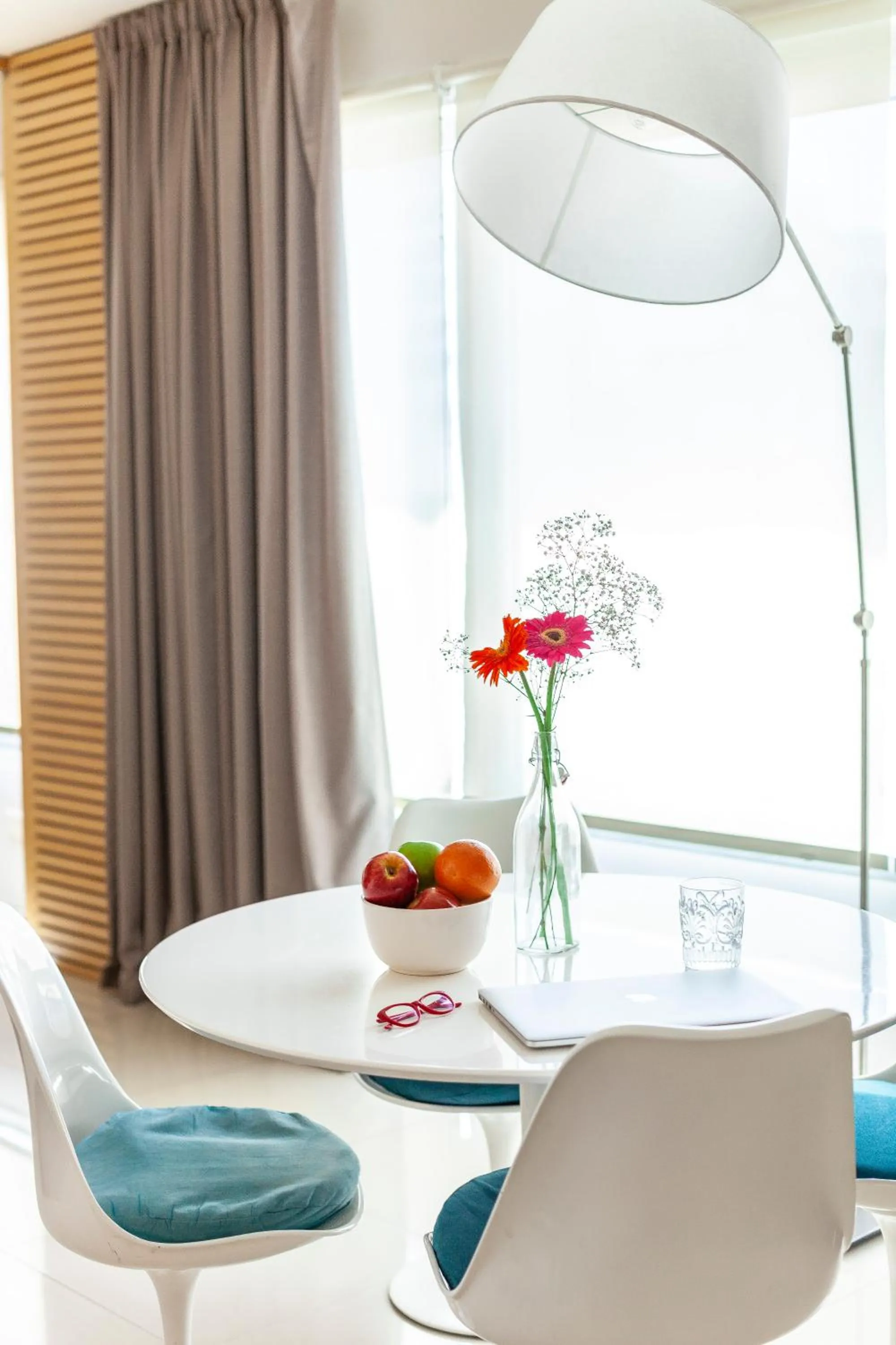 Dining area in Dream Studios BA