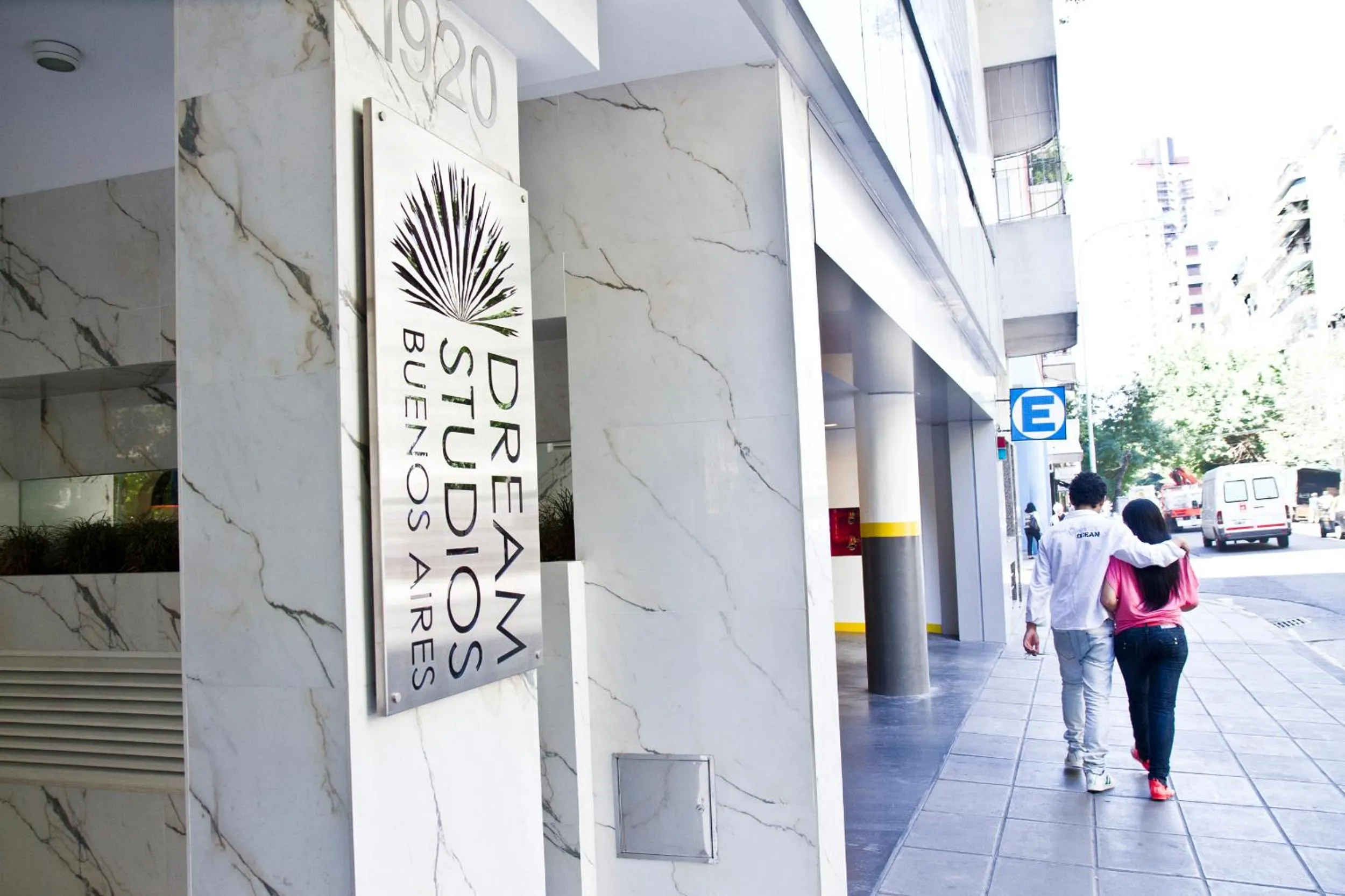 Facade/entrance in Dream Studios BA