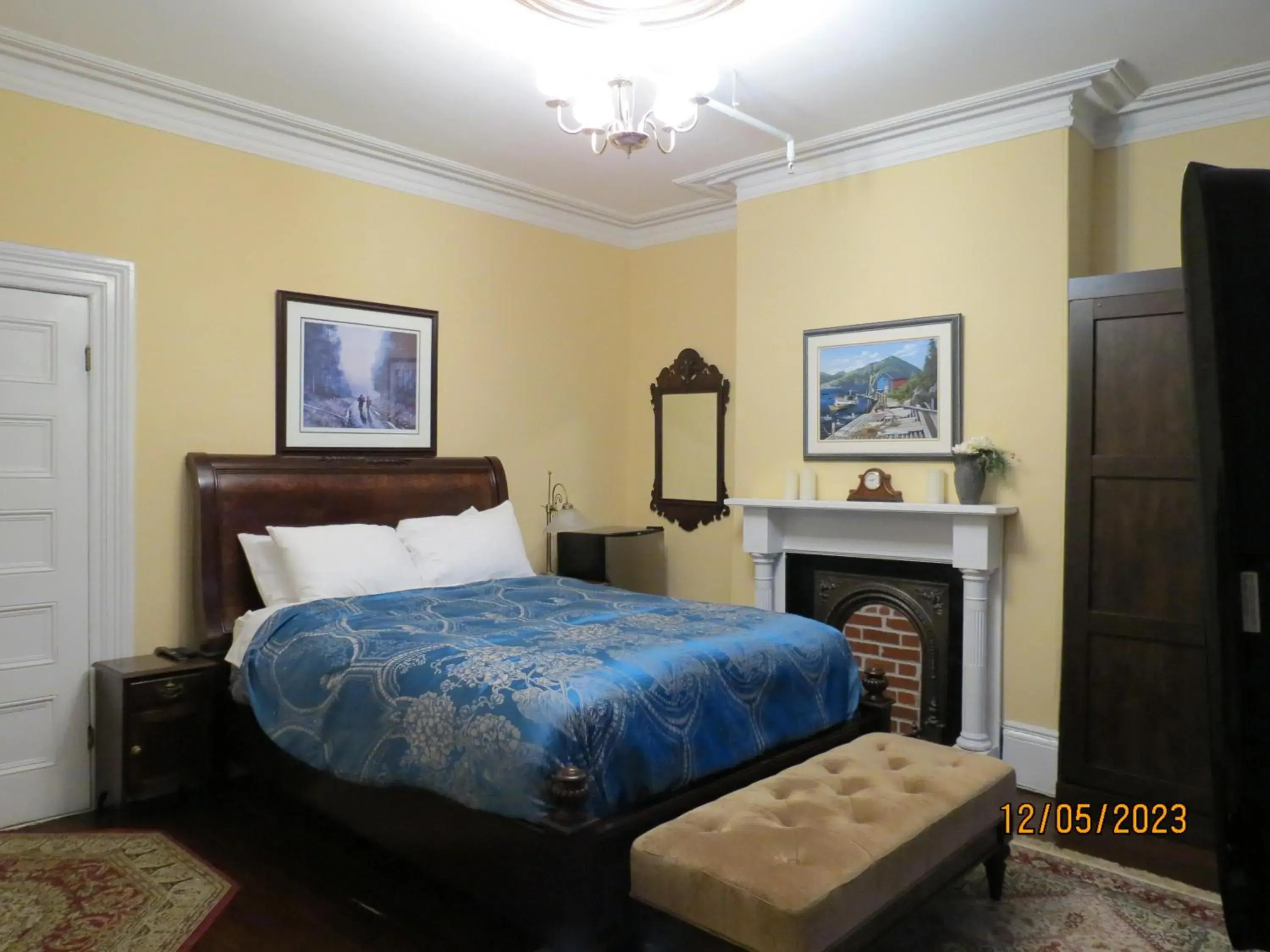 Comfort Triple Room in The Roses Heritage Inn Comfort Triple Room in The Roses Heritage Inn