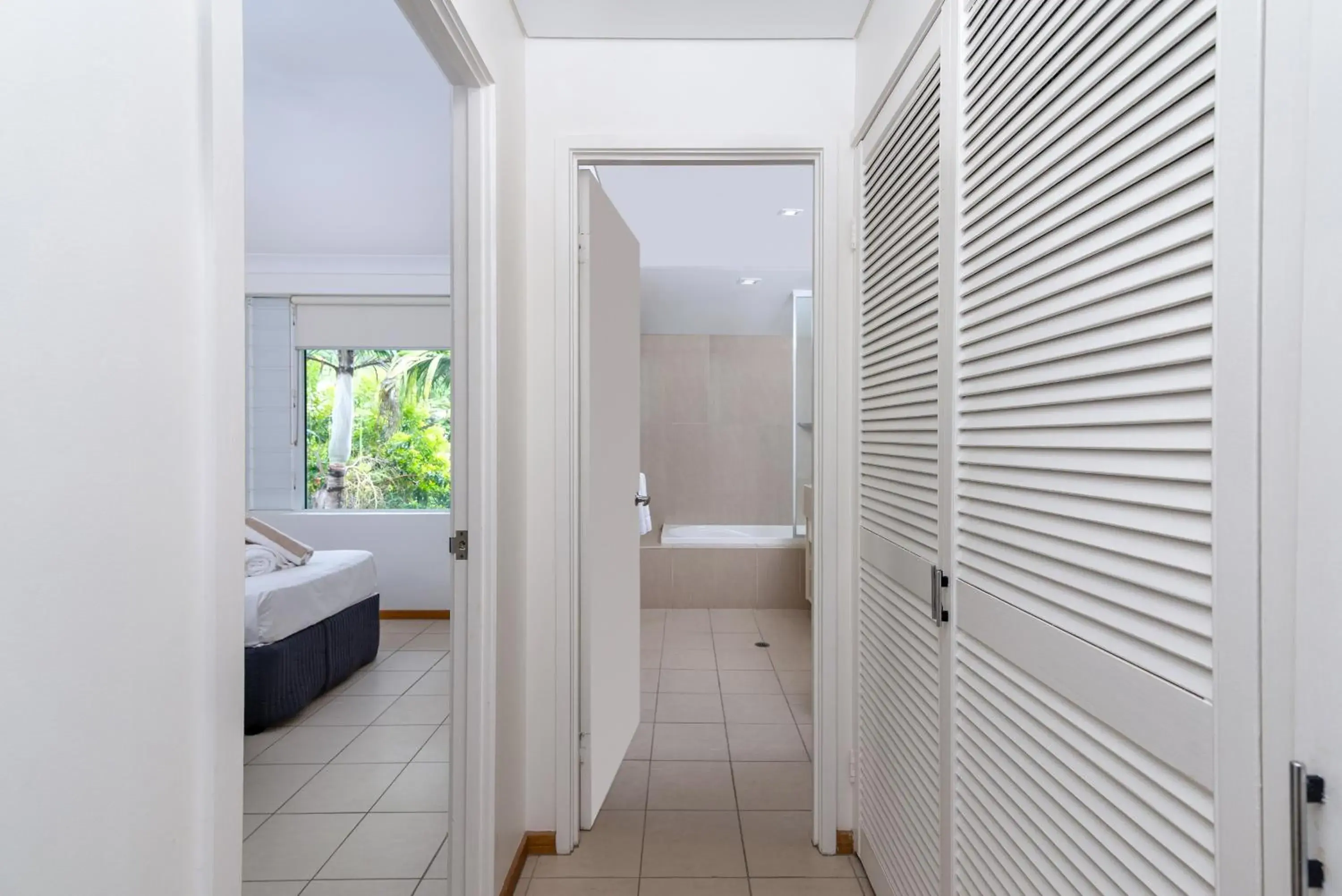 Bathroom, Bed in Verandahs Boutique Apartments Bathroom, Bed in Verandahs Boutique Apartments