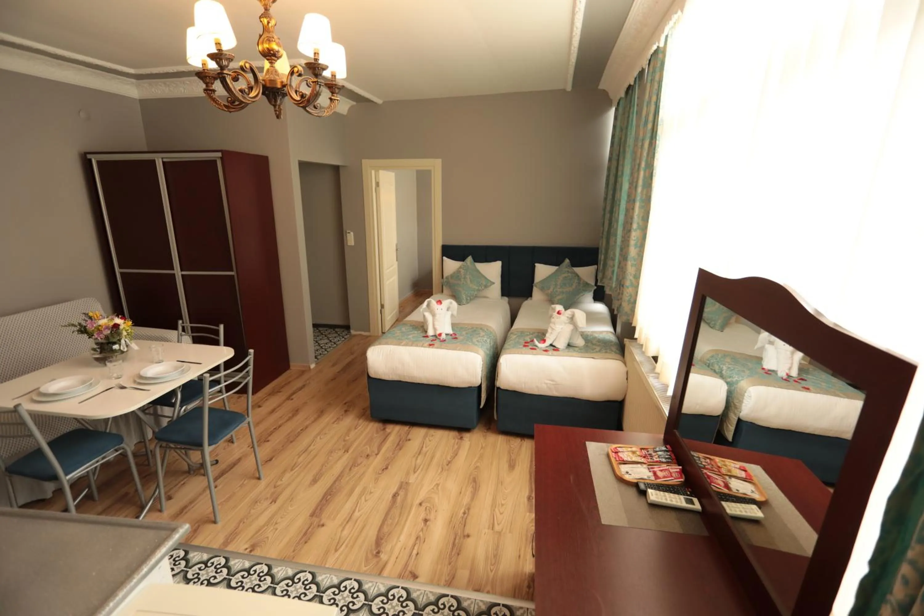 Massage, Bed in White Pearl Apart Hotel