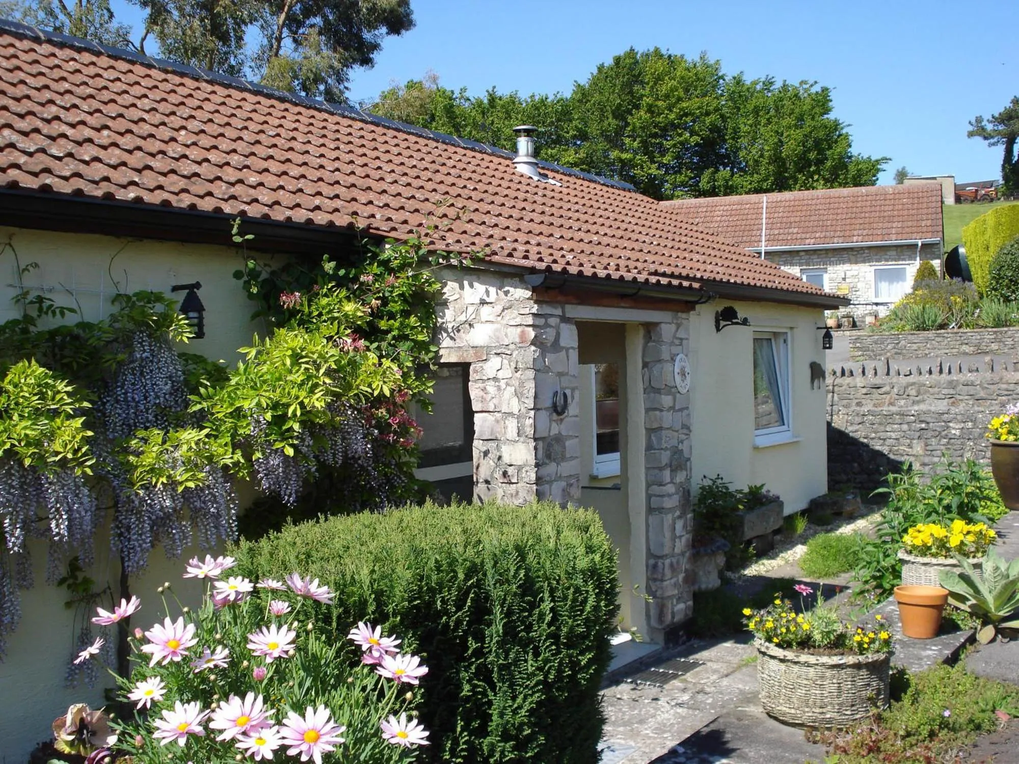 Facade/entrance in Greyfield Farm Cottages