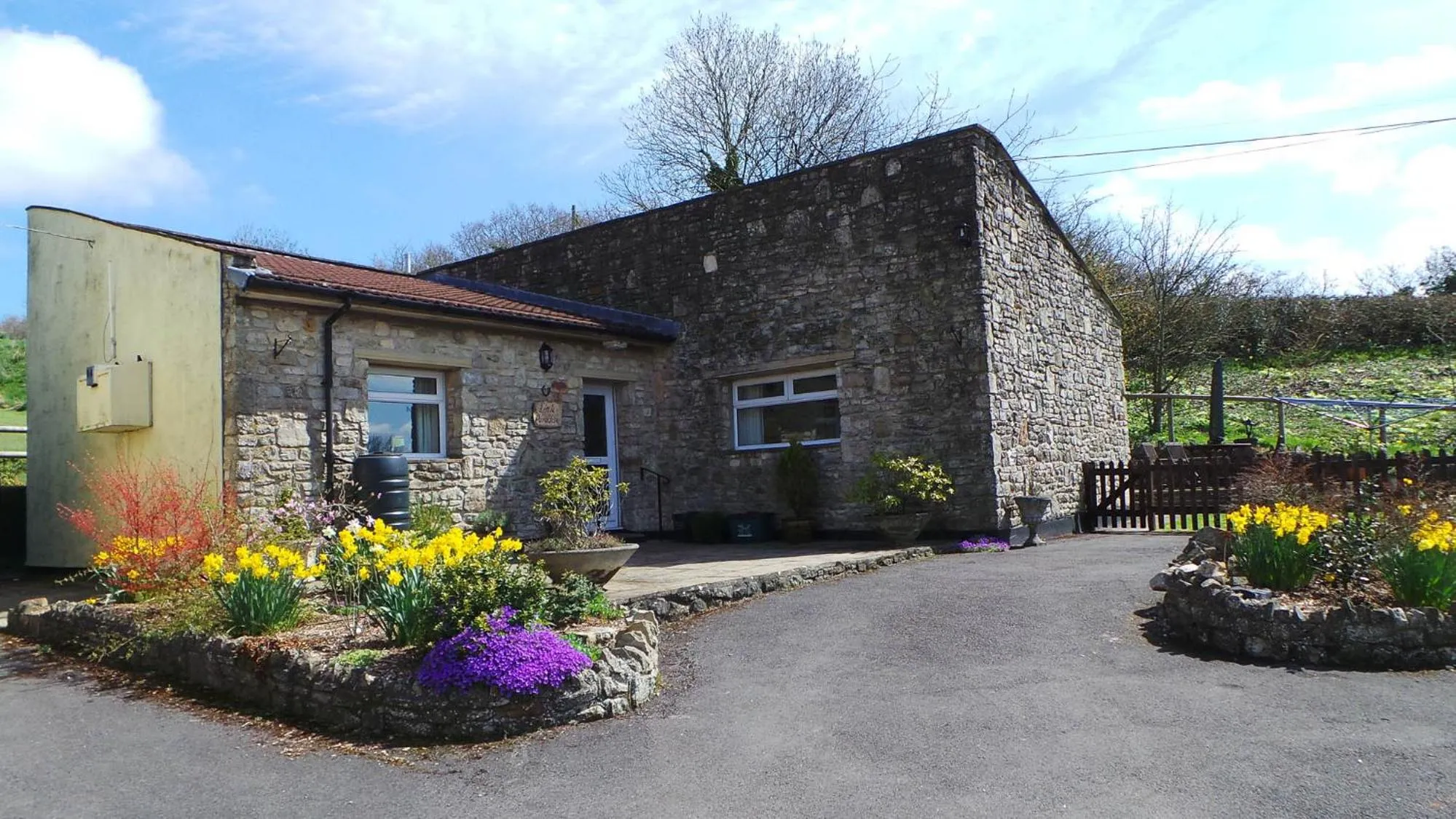 Facade/entrance in Greyfield Farm Cottages