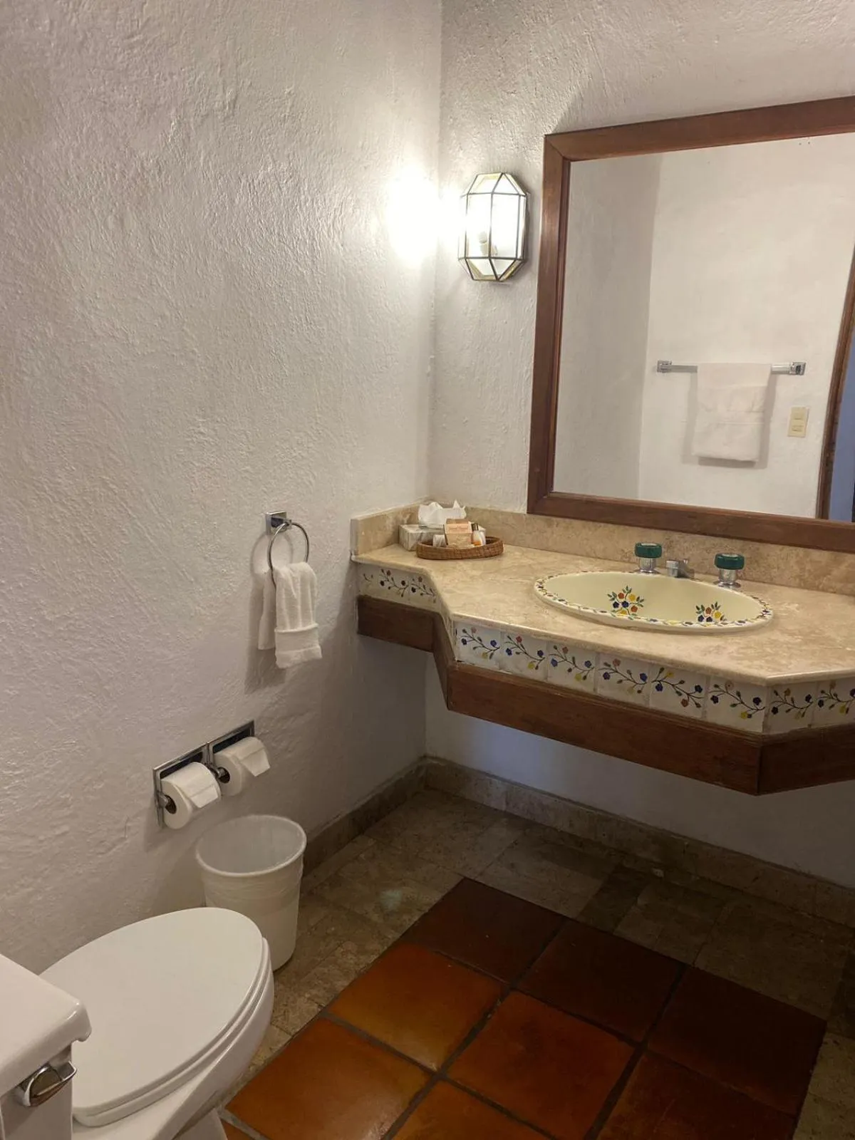 Shower in Tapalpa Country Club Hotel