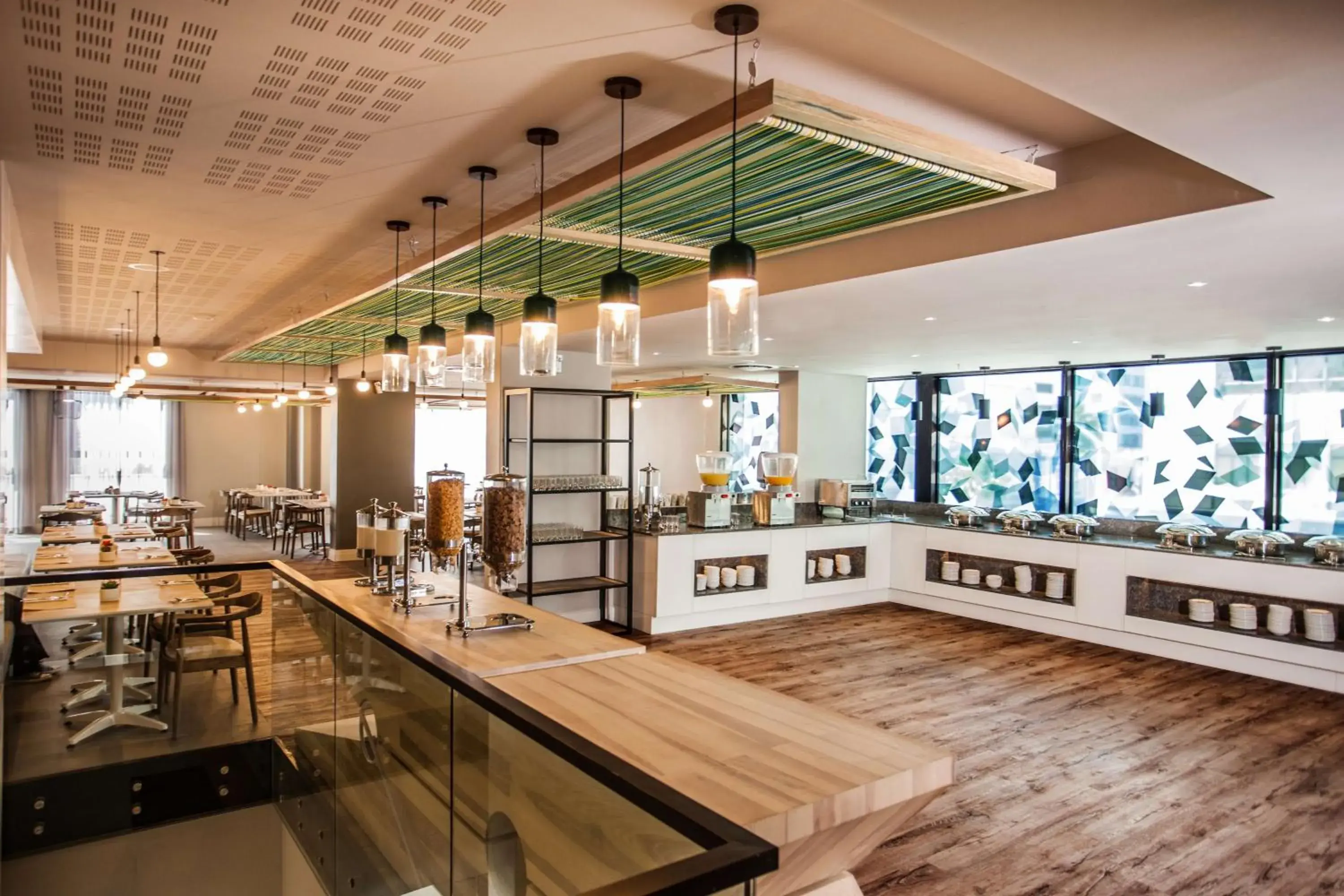 Restaurant/places to eat in StayEasy Cape Town City Bowl Restaurant/places to eat in StayEasy Cape Town City Bowl