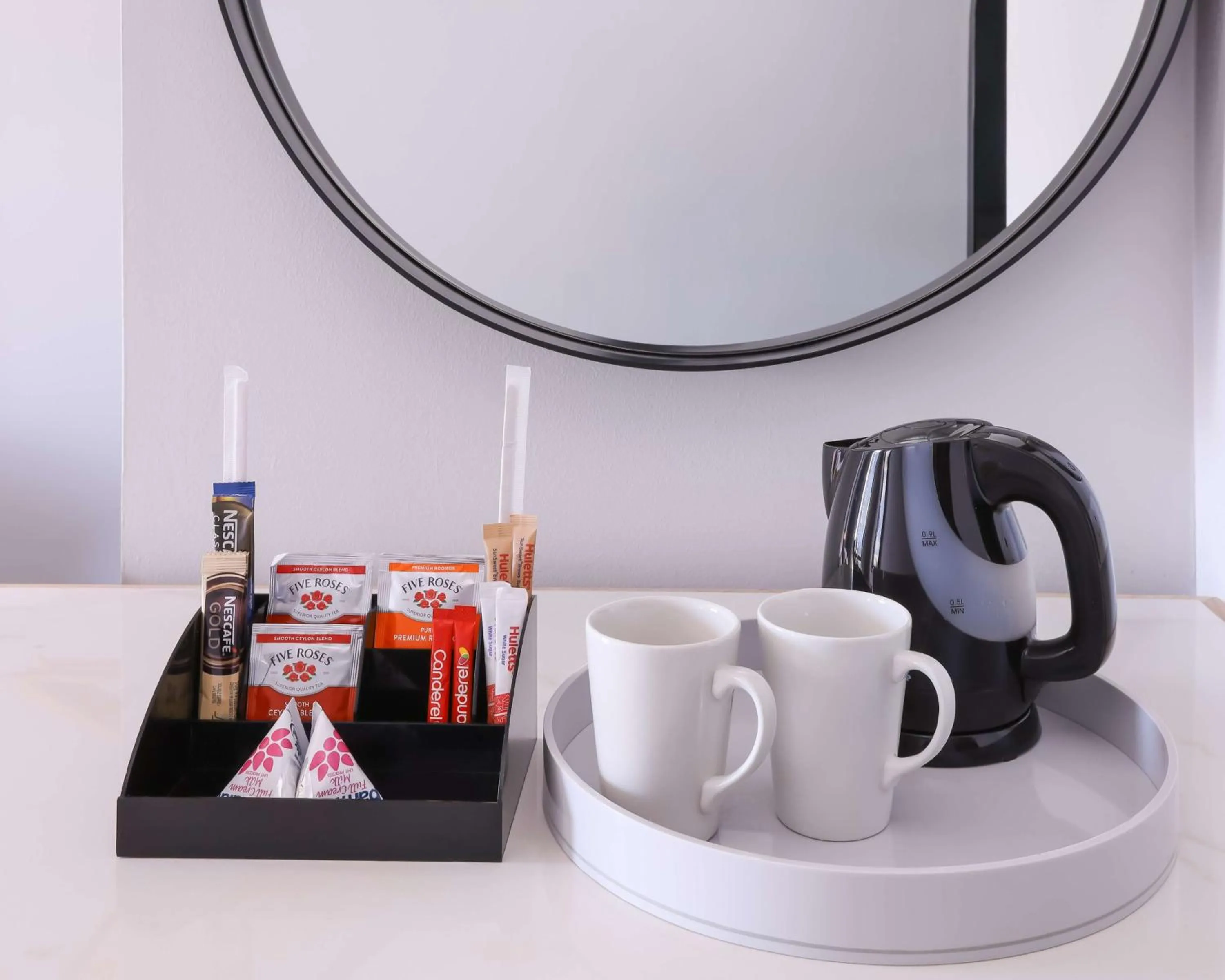 Bedroom in StayEasy Cape Town City Bowl