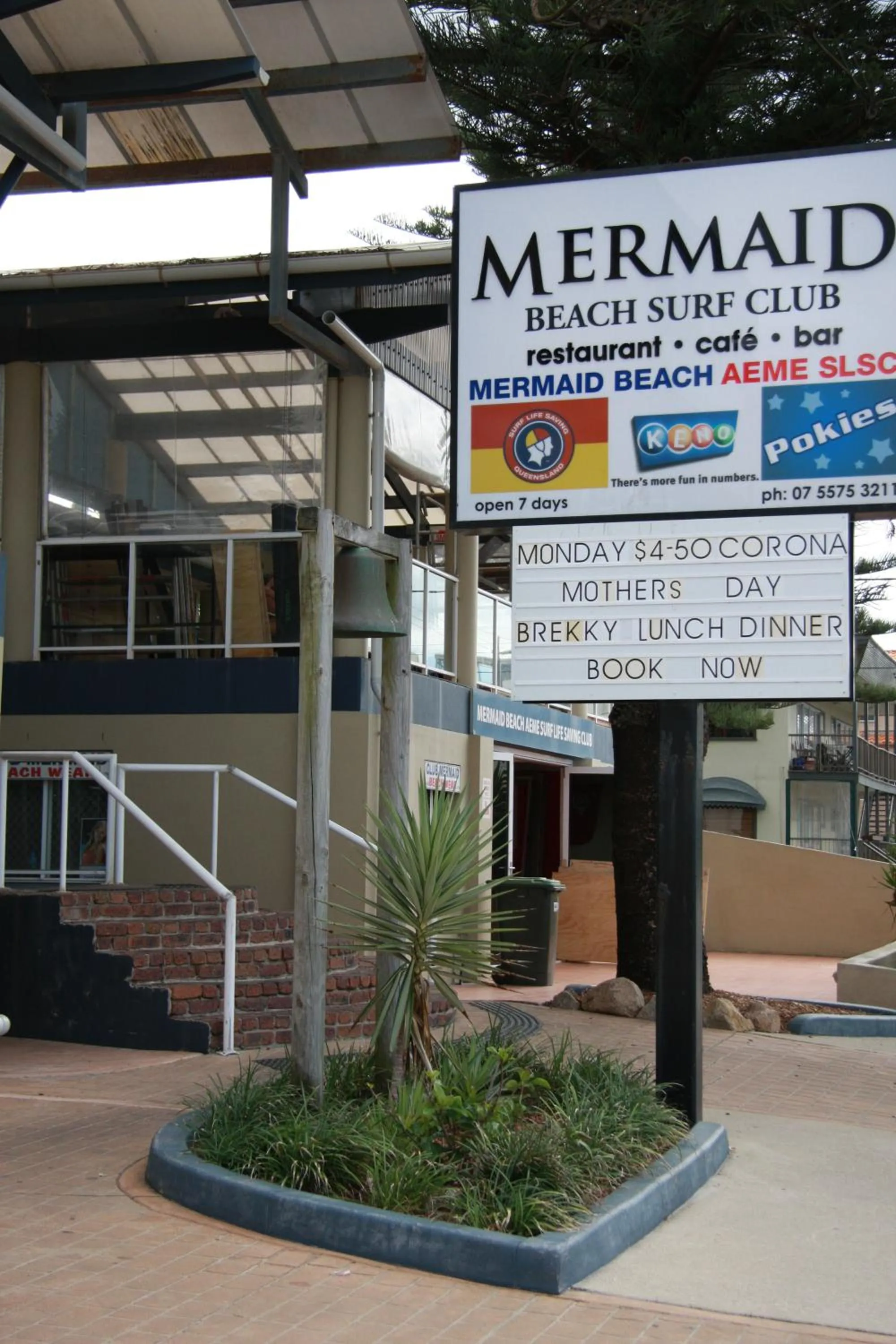 Restaurant/places to eat in Montana Palms Resort