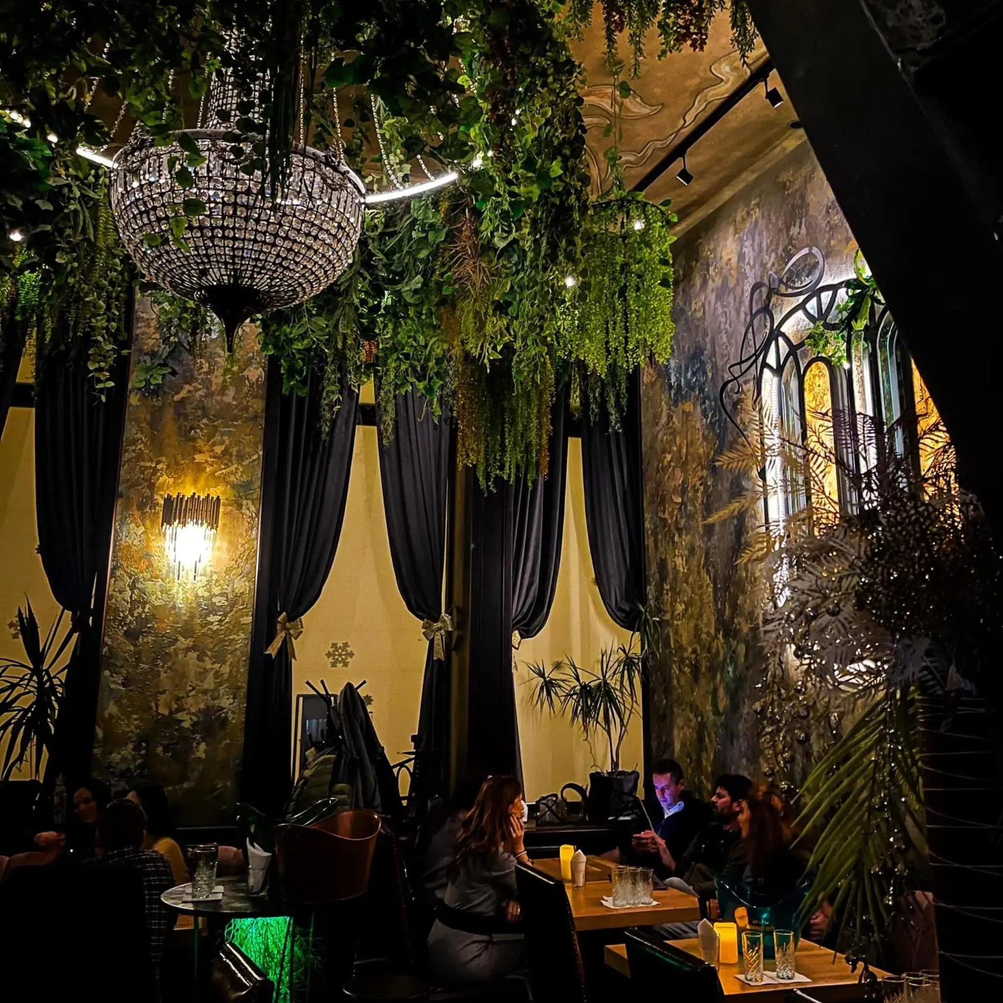 Restaurant/places to eat in Casa Hrisicos Restaurant/places to eat in Casa Hrisicos