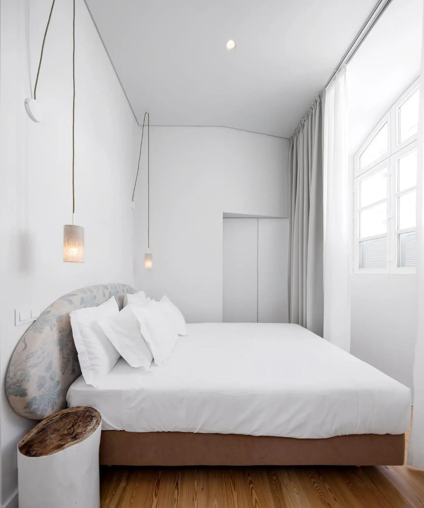 Bedroom, Bed in Lisbon Serviced Apartments - Benformoso Bedroom, Bed in Lisbon Serviced Apartments - Benformoso