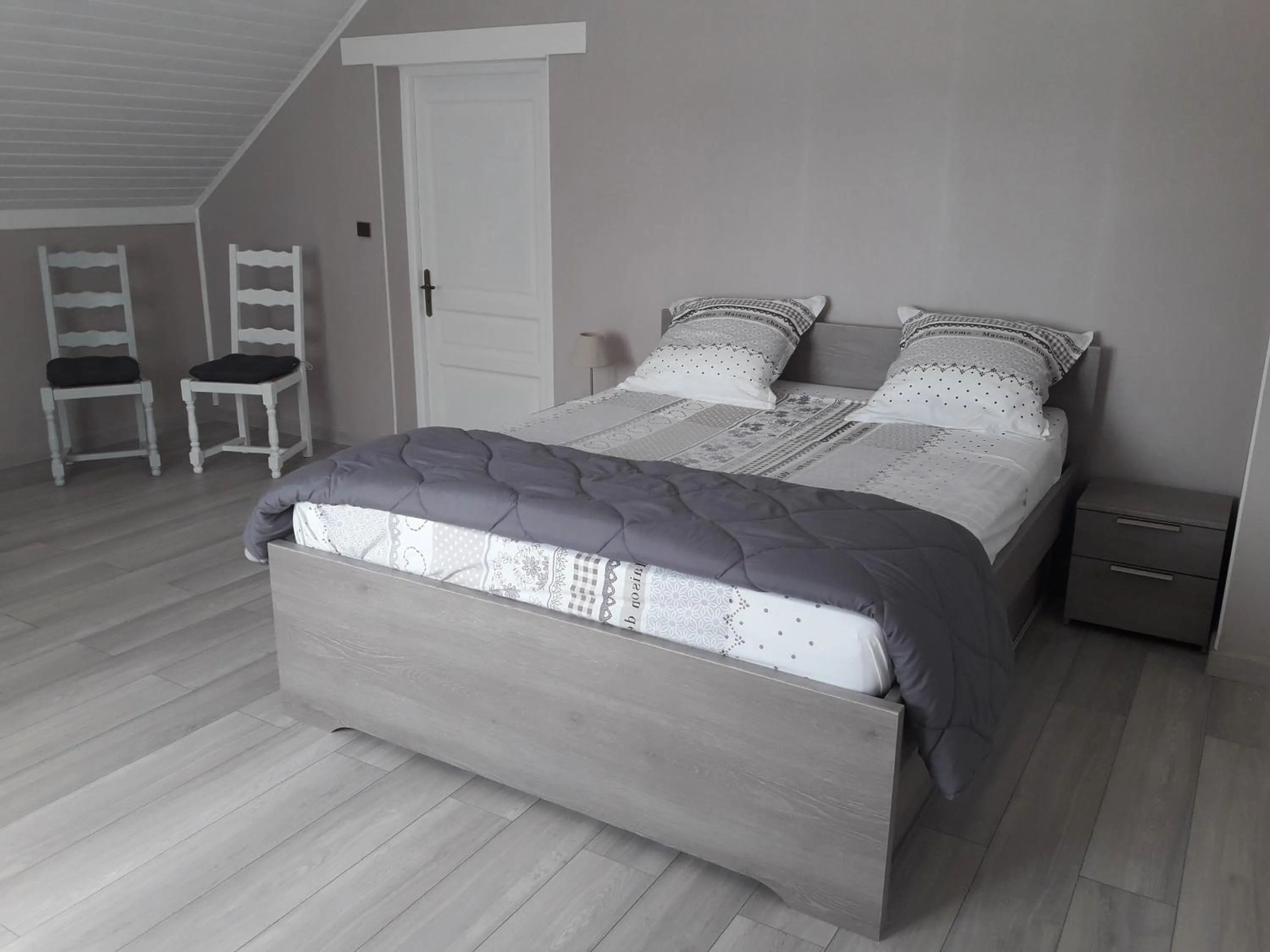 Bed in Chambre d'hôtes Comme une évidence Clairvaux-les-lacs