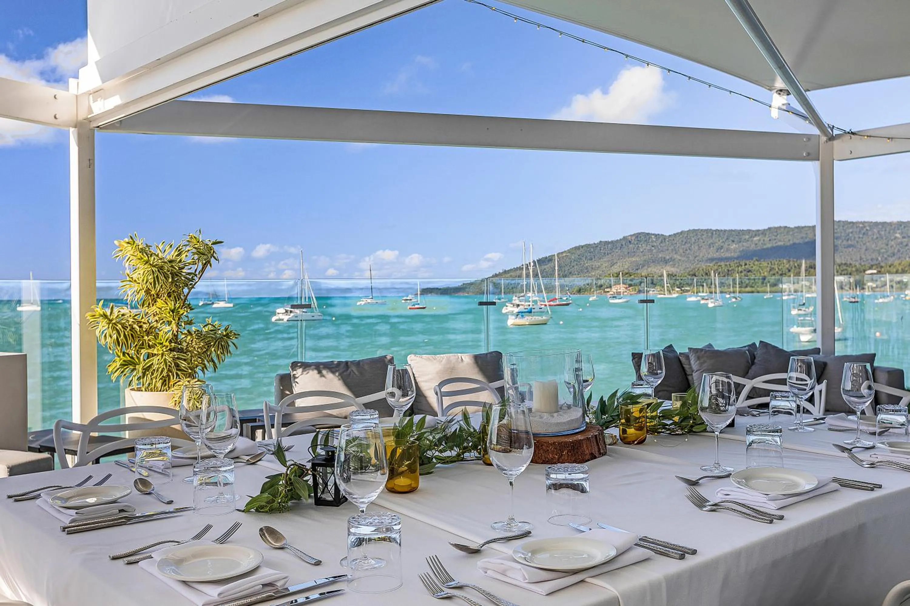 Restaurant/places to eat in Coral Sea Resort