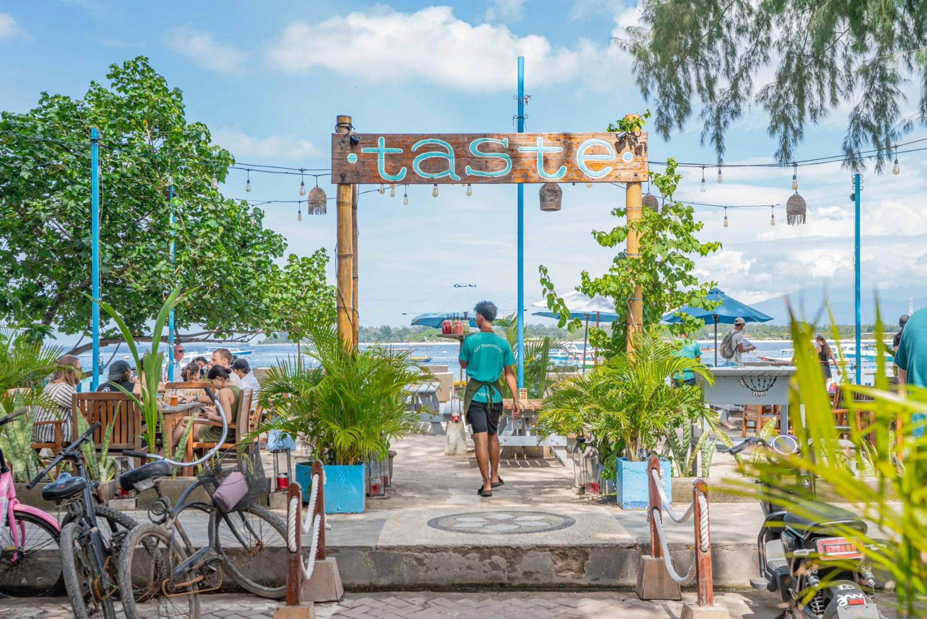 Restaurant/places to eat in Bale Sampan Boutique Bungalows