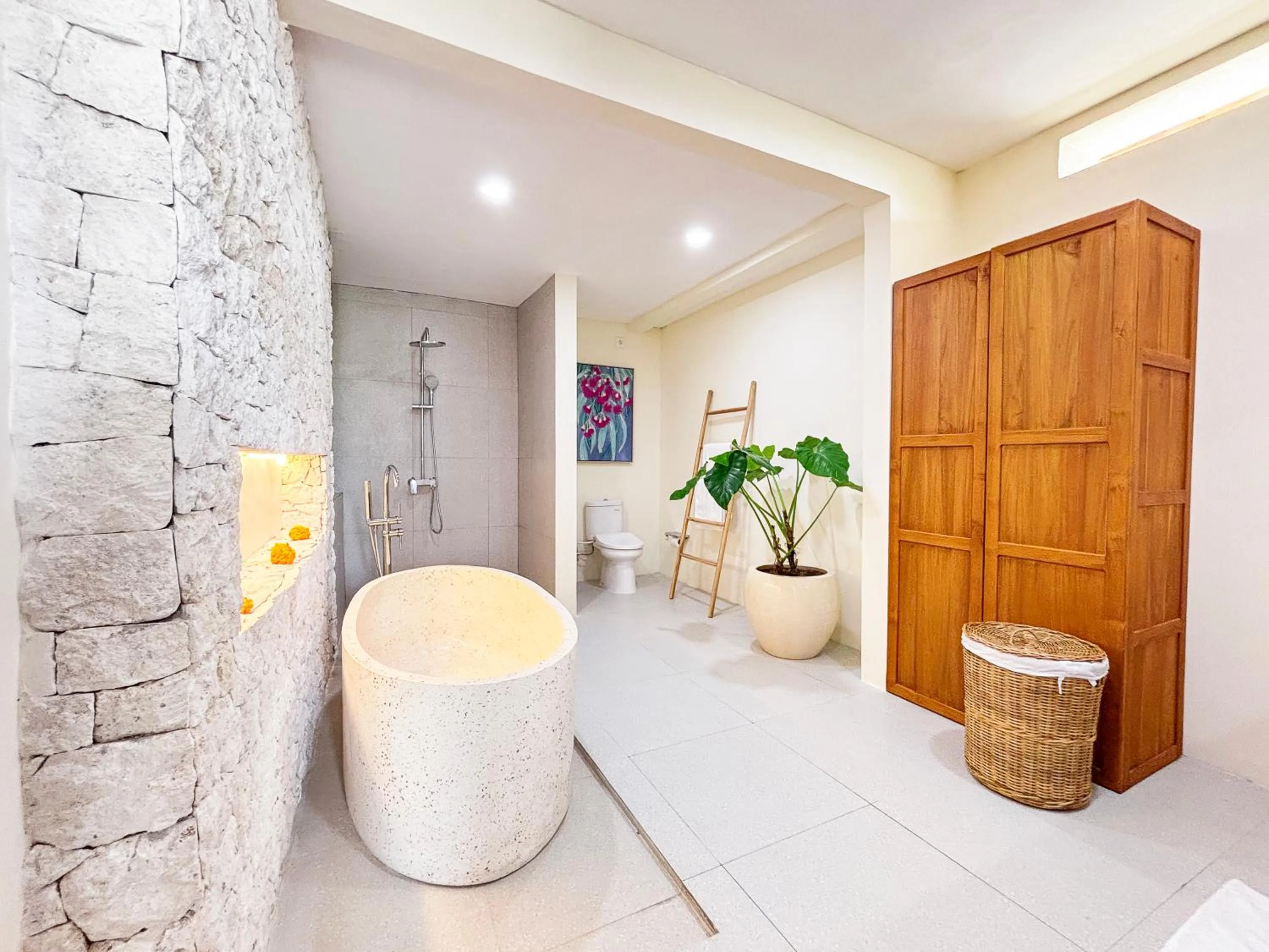 NEW 2BR Minica Villa in the heart of Kayu Aya, Oberoi, Seminyak walking distance to Beach, Shops, Restaurants