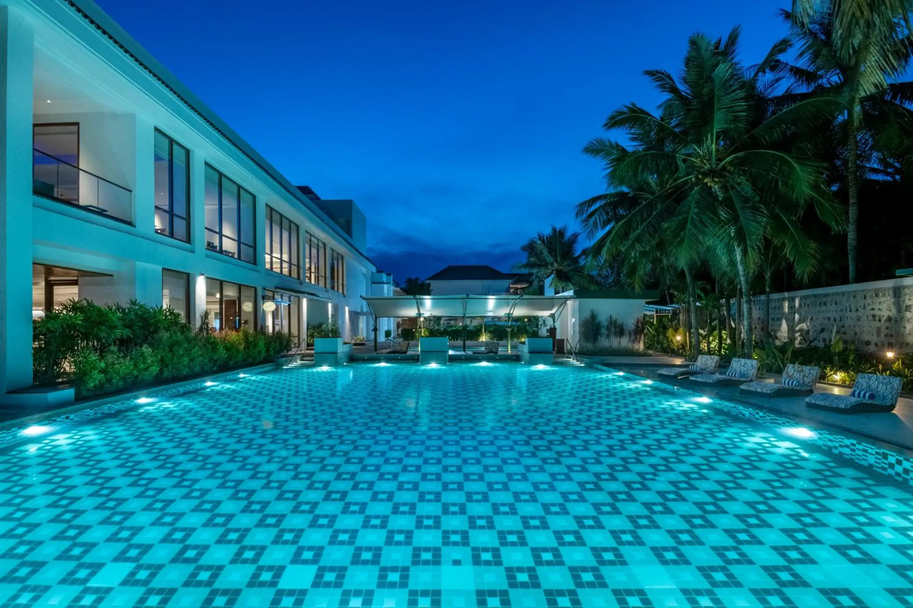 Swimming pool in Radisson Resort Pondicherry Bay Swimming pool in Radisson Resort Pondicherry Bay
