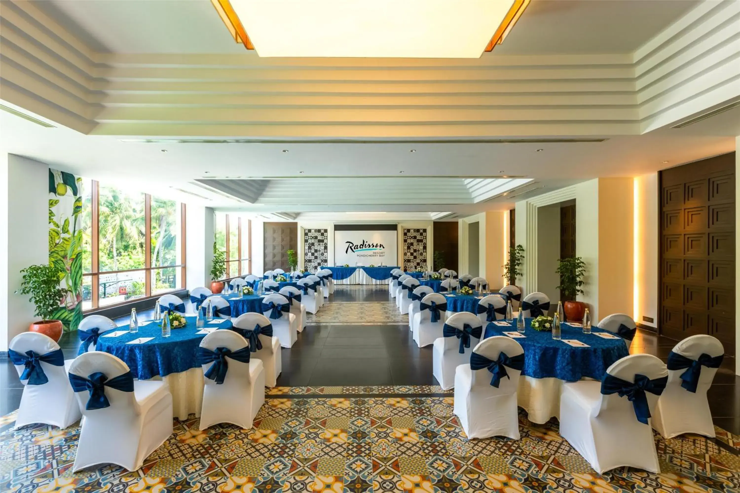 Restaurant/places to eat in Radisson Resort Pondicherry Bay Restaurant/places to eat in Radisson Resort Pondicherry Bay