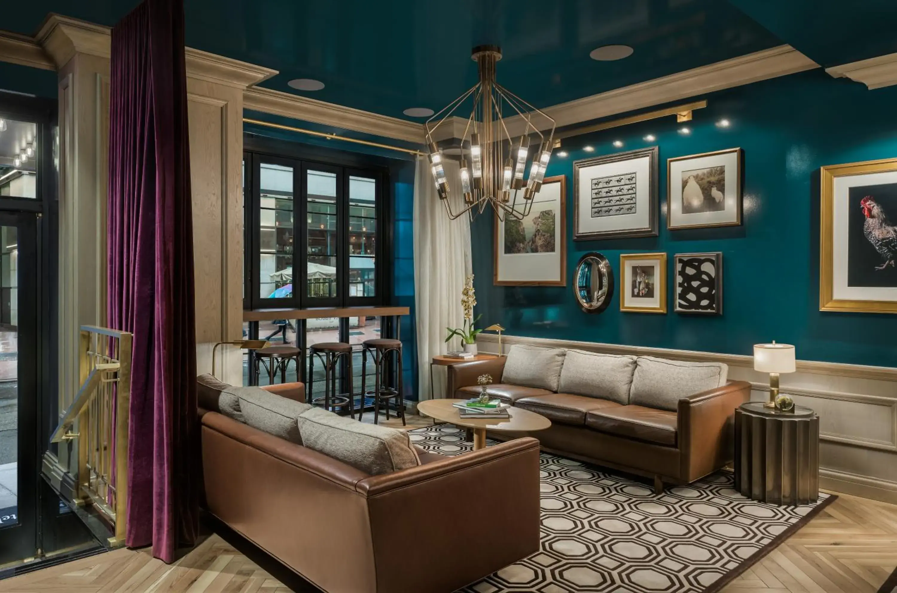 Lounge or bar in Merrion Row Hotel and Public House Lounge or bar in Merrion Row Hotel and Public House