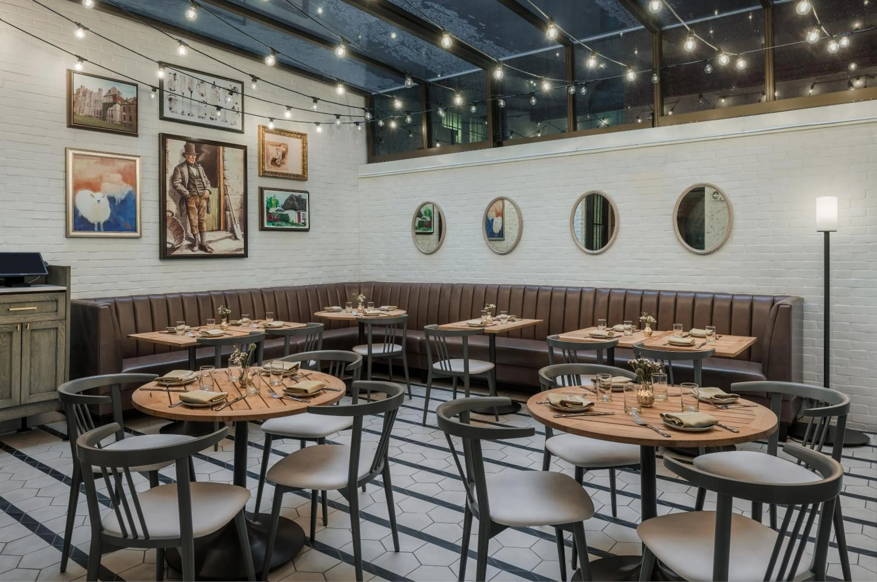 Breakfast in Merrion Row Hotel and Public House