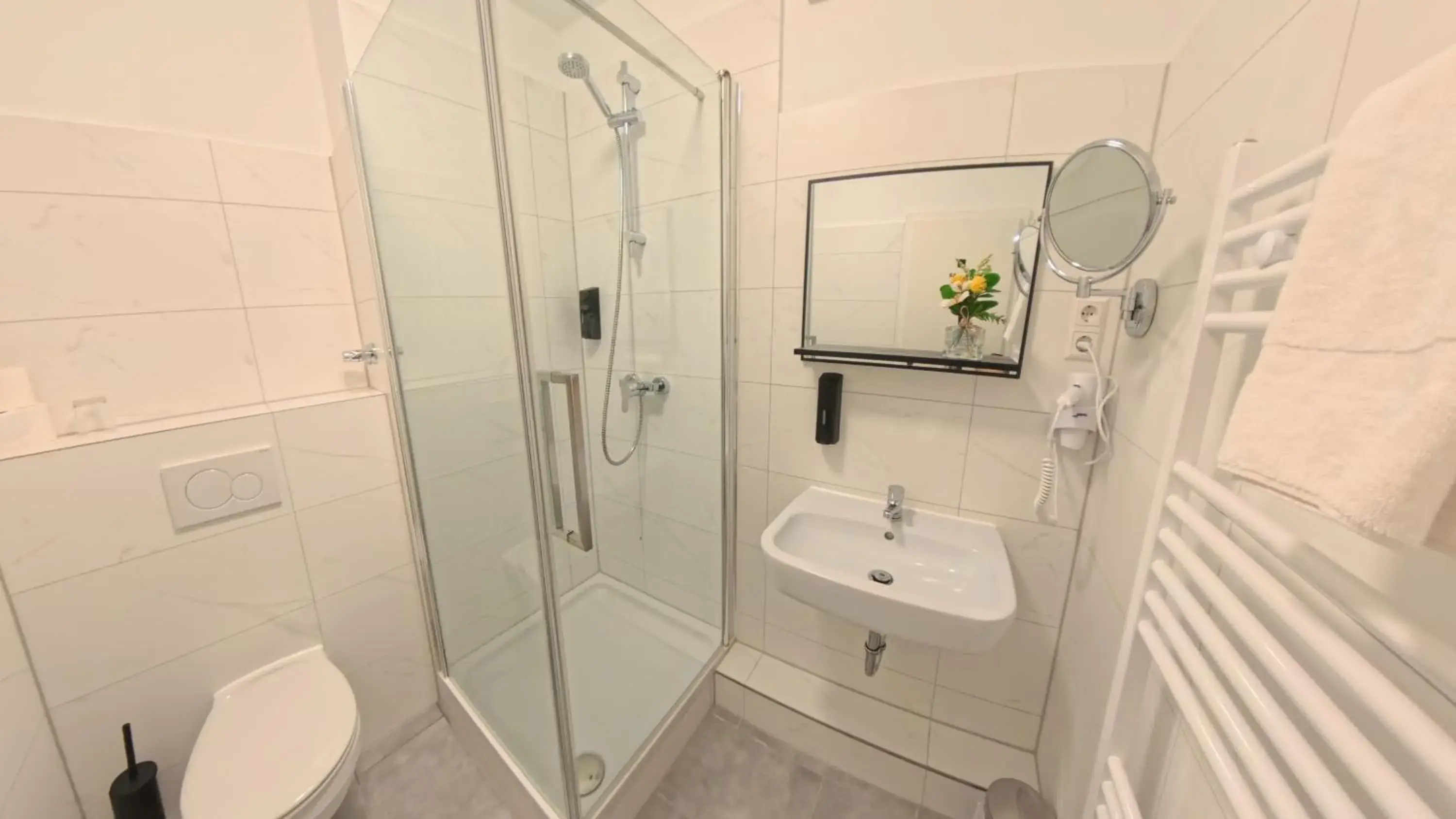Double Room - single occupancy in D&D Hotel by Wiggers Double Room - single occupancy in D&D Hotel by Wiggers