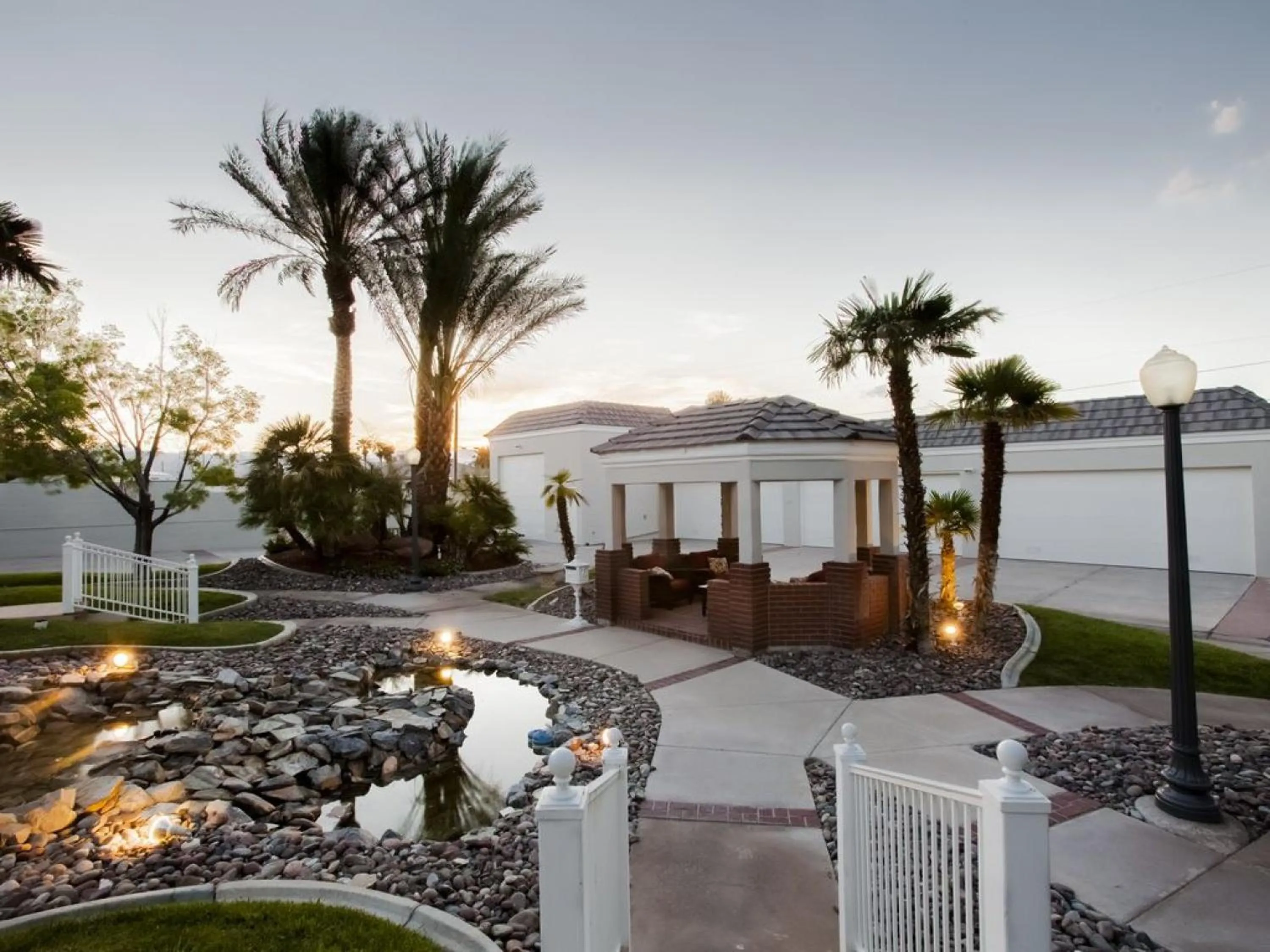 Villa Carota - 6 bedrooms and a Casitas