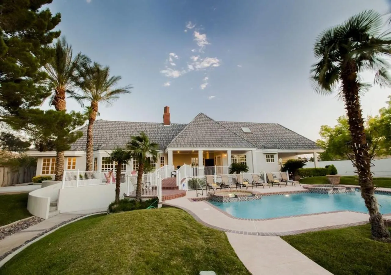 Villa Carota - 6 bedrooms and a Casitas