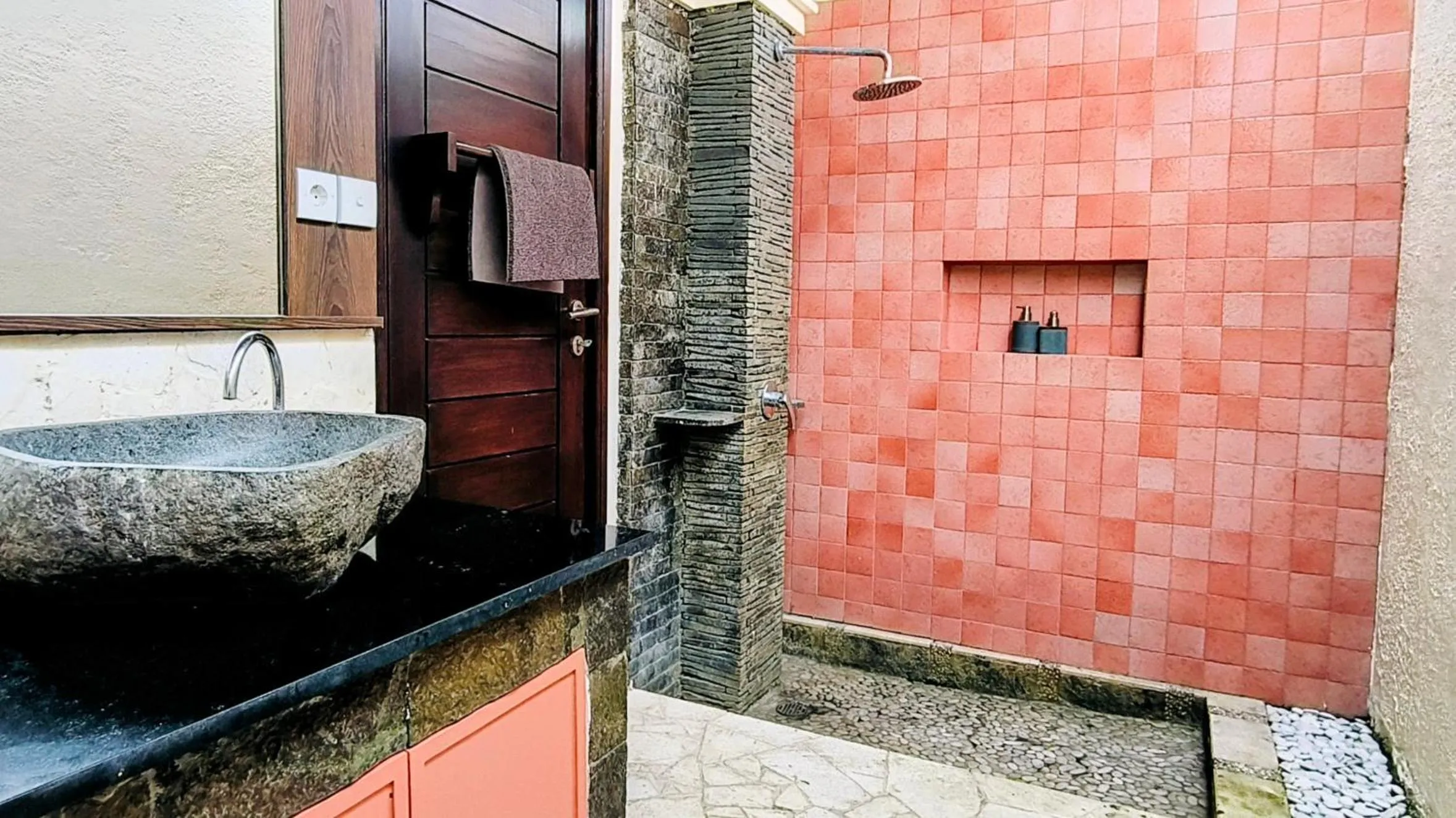 Shower in The Trawangan Resort