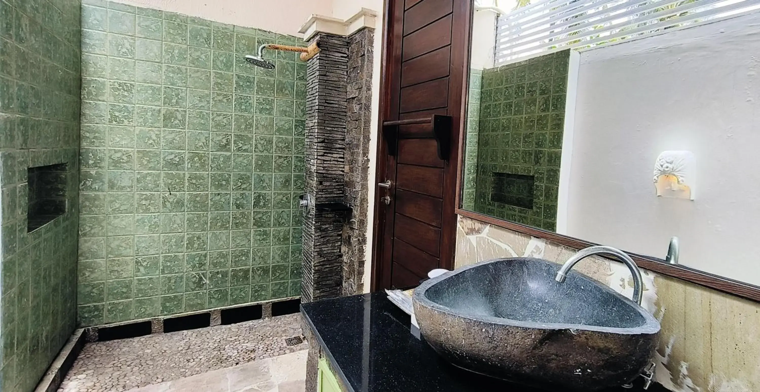 Bathroom in The Trawangan Resort Bathroom in The Trawangan Resort