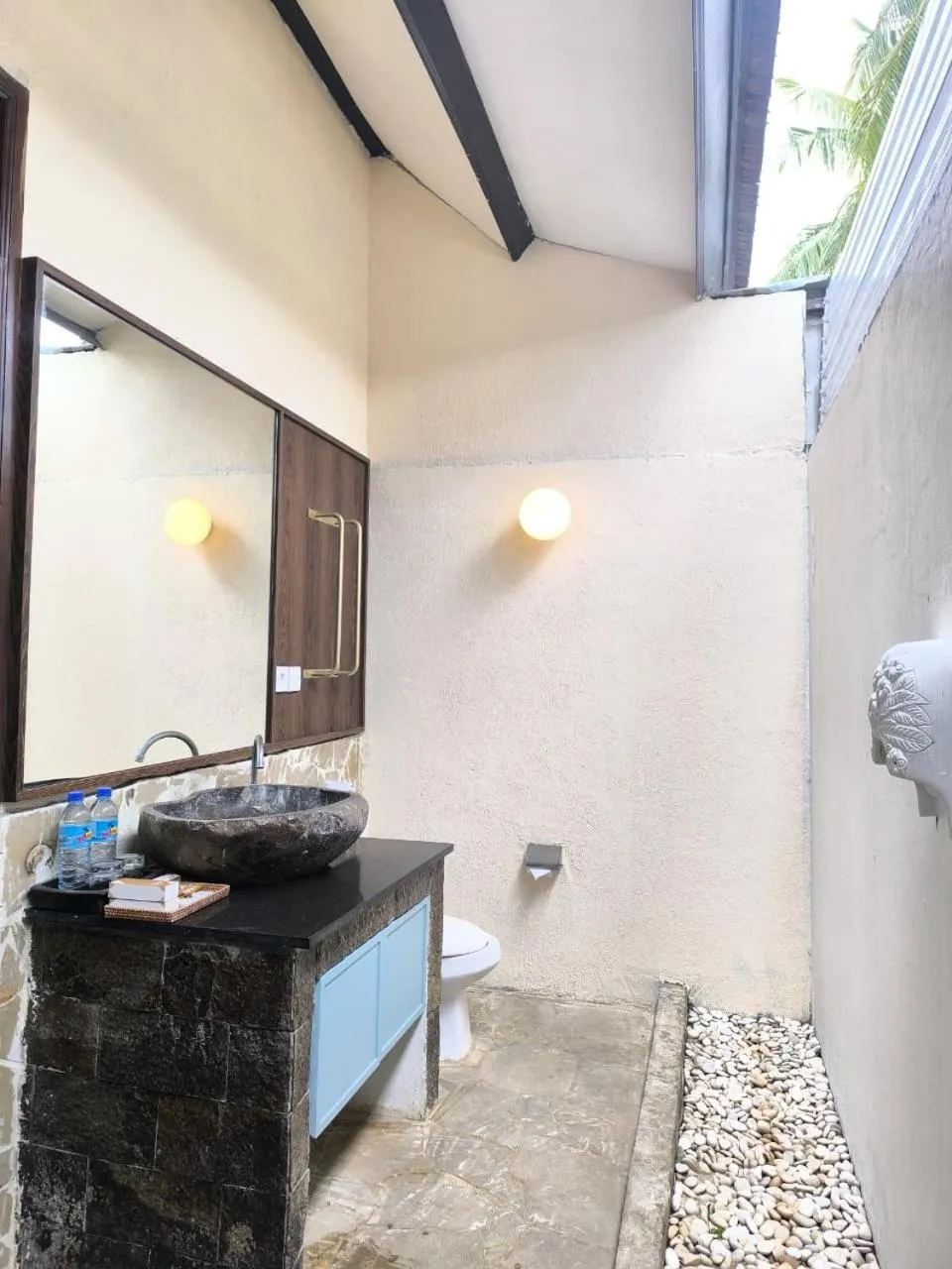 Bathroom in The Trawangan Resort