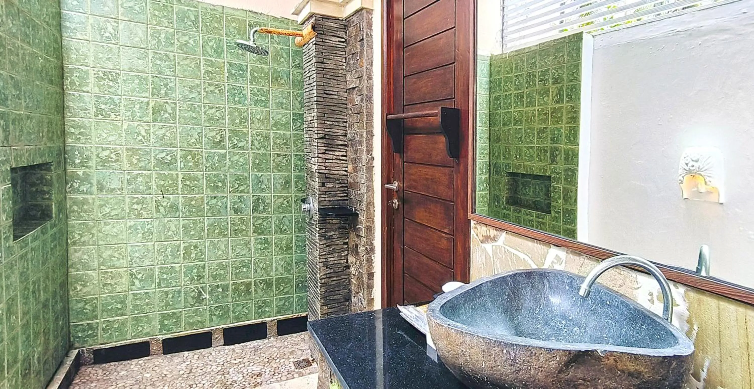 Bathroom in The Trawangan Resort