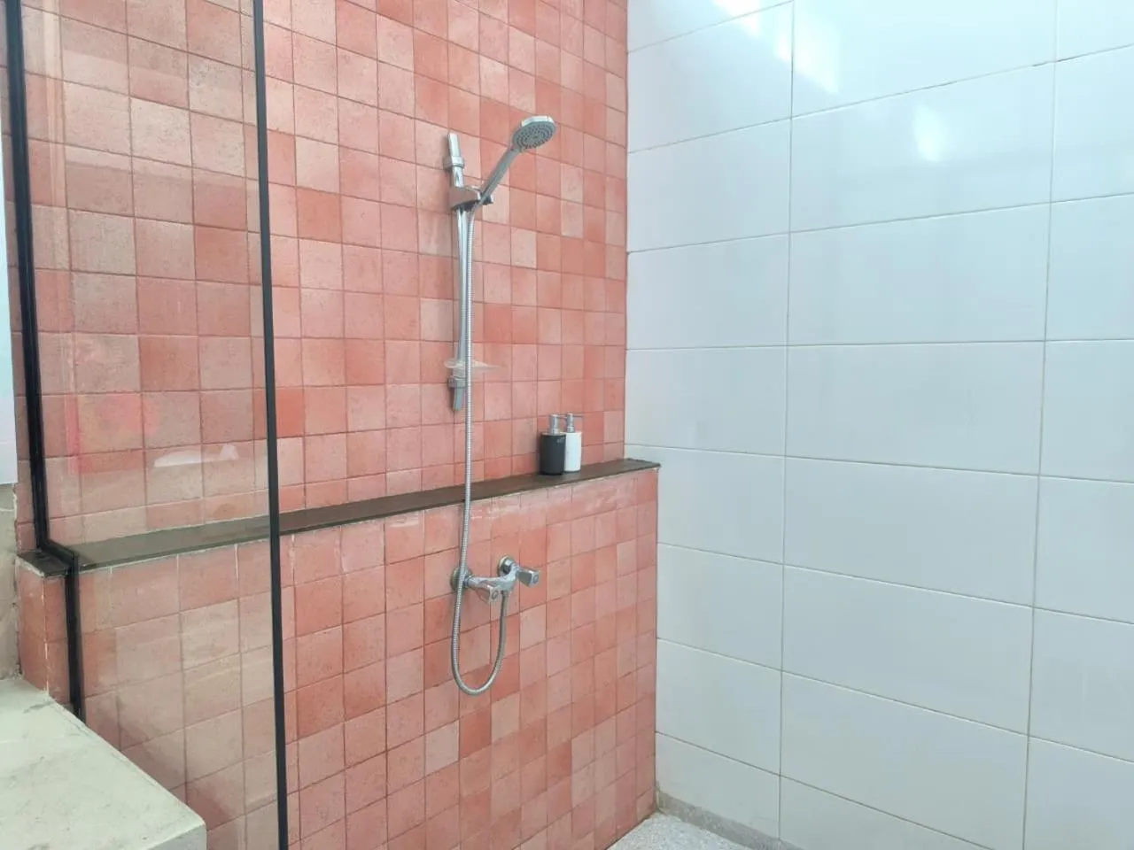 Shower in The Trawangan Resort