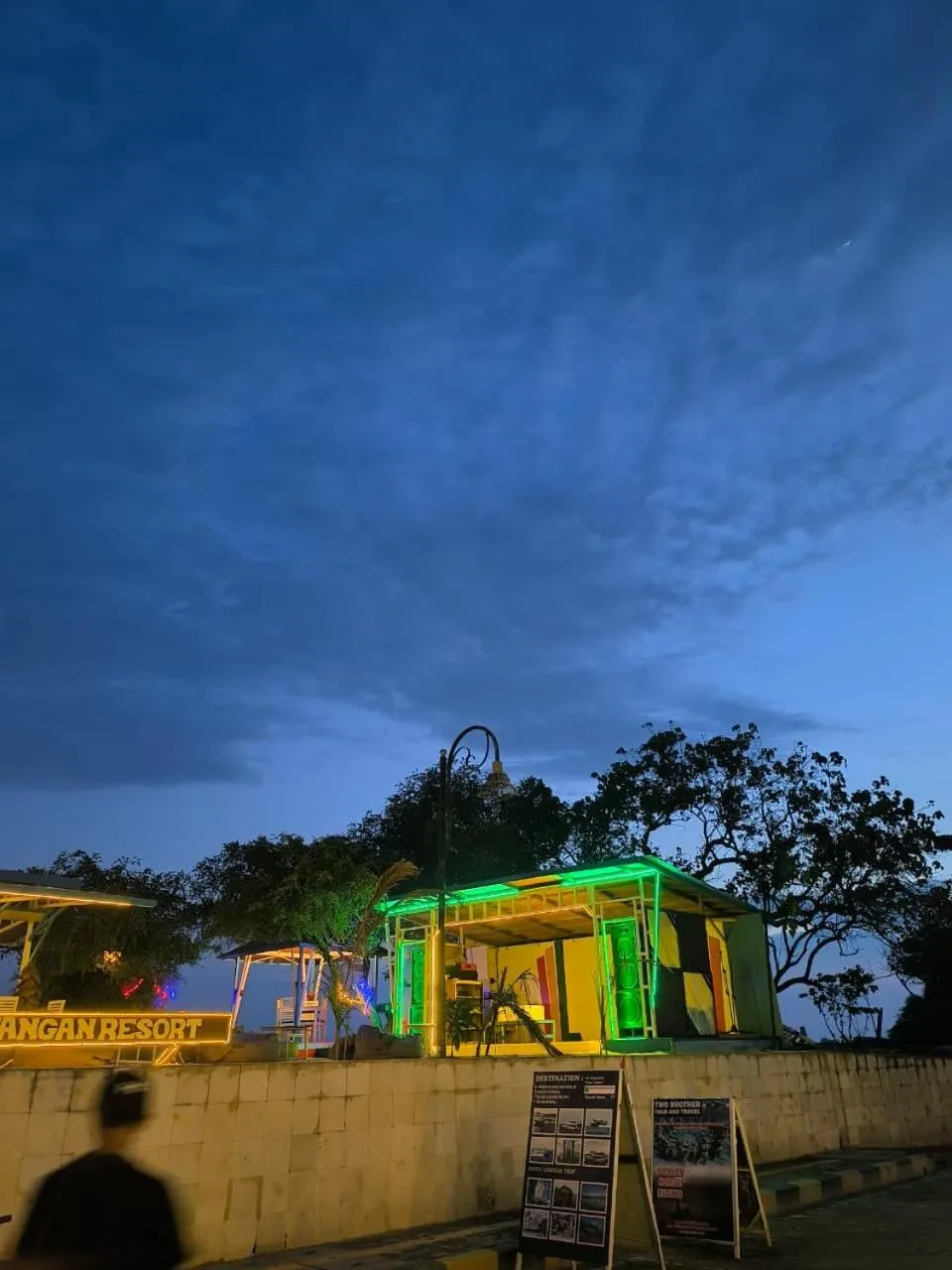 Night in The Trawangan Resort