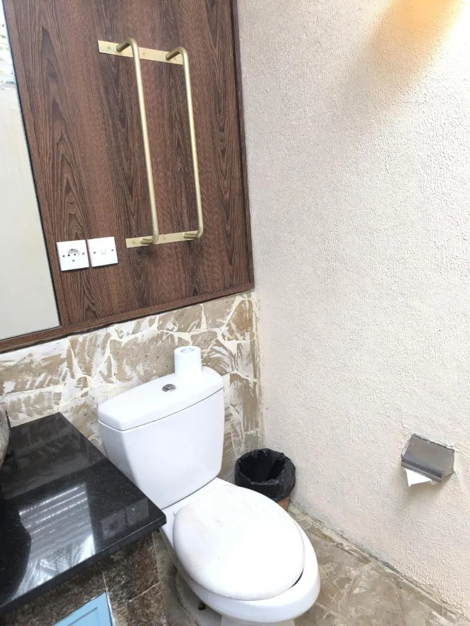 Toilet in The Trawangan Resort