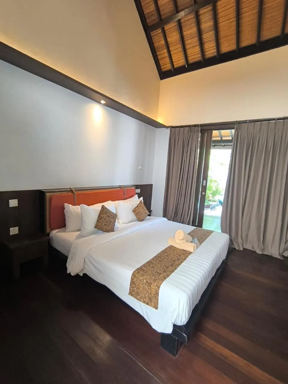 Bedroom, Bed in The Trawangan Resort