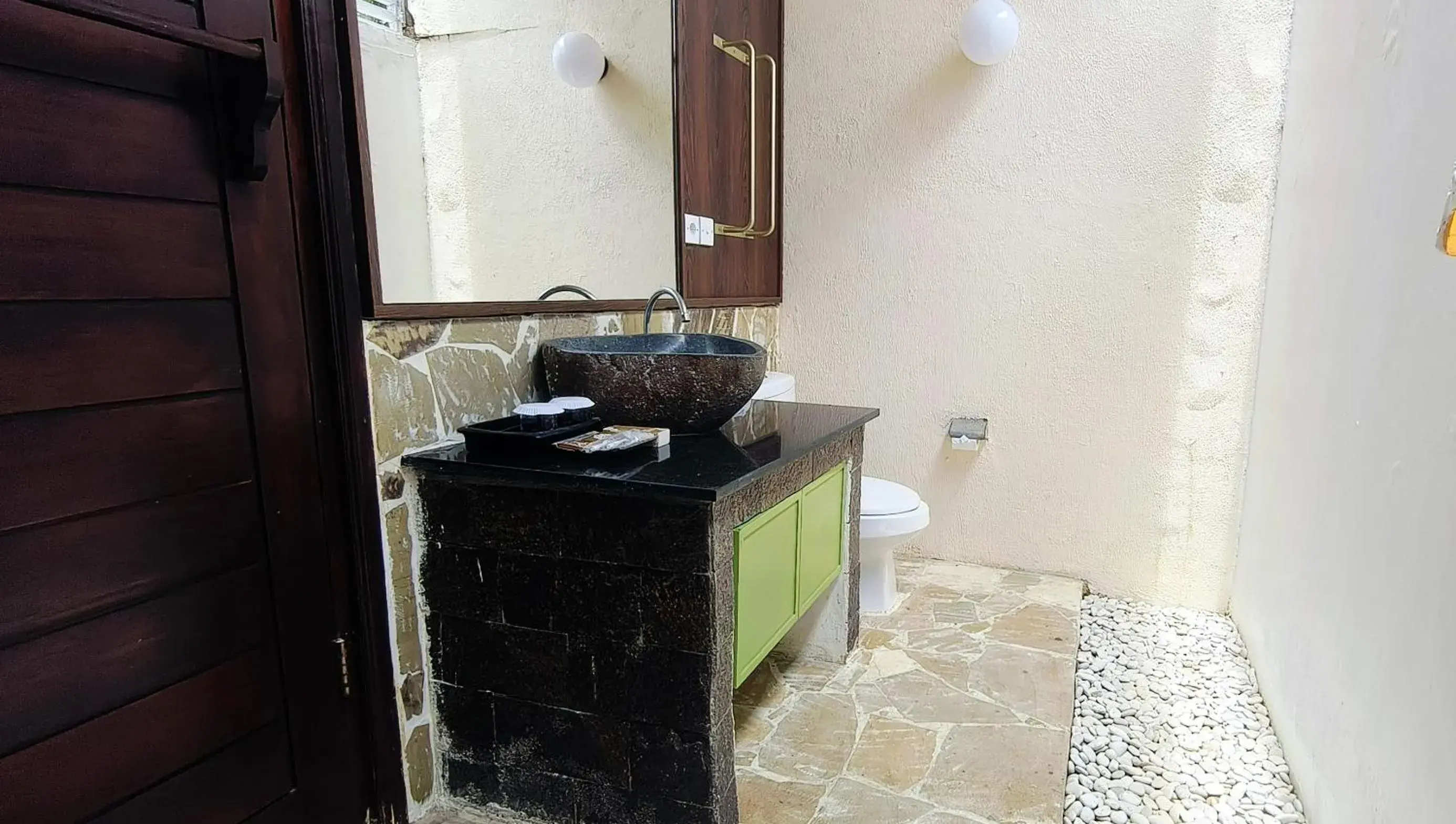 Bathroom in The Trawangan Resort Bathroom in The Trawangan Resort